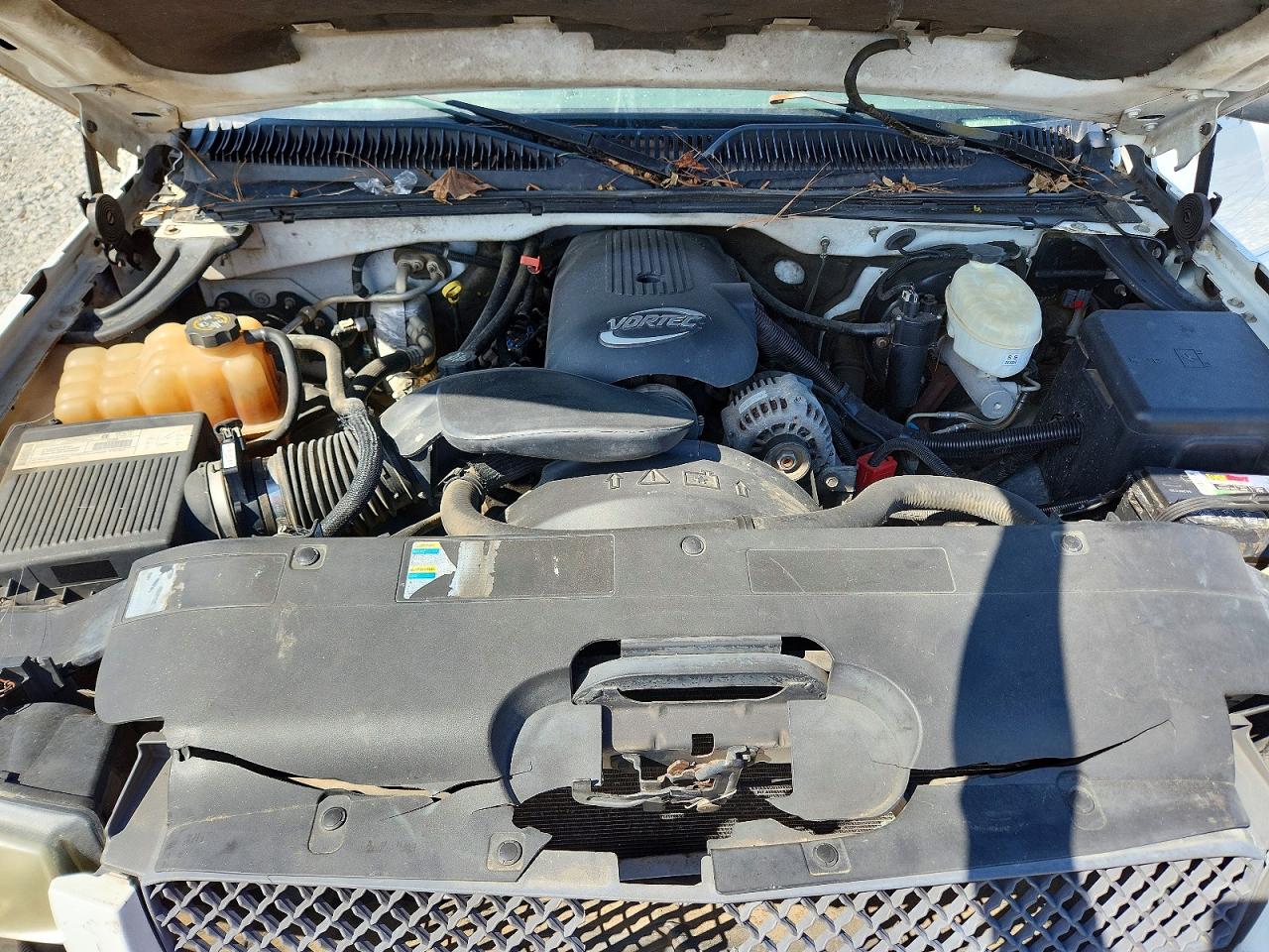 2003 Chevrolet Silverado C1500 White vin: 2GCEC19V131108914
