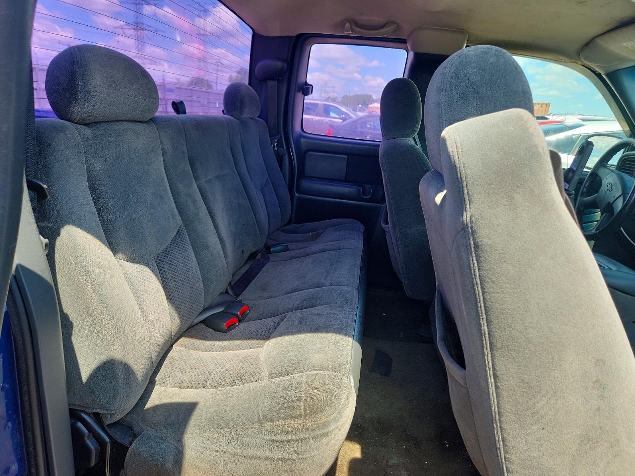 2003 Chevrolet Silverado Blue vin: 2GCEC19V131196427