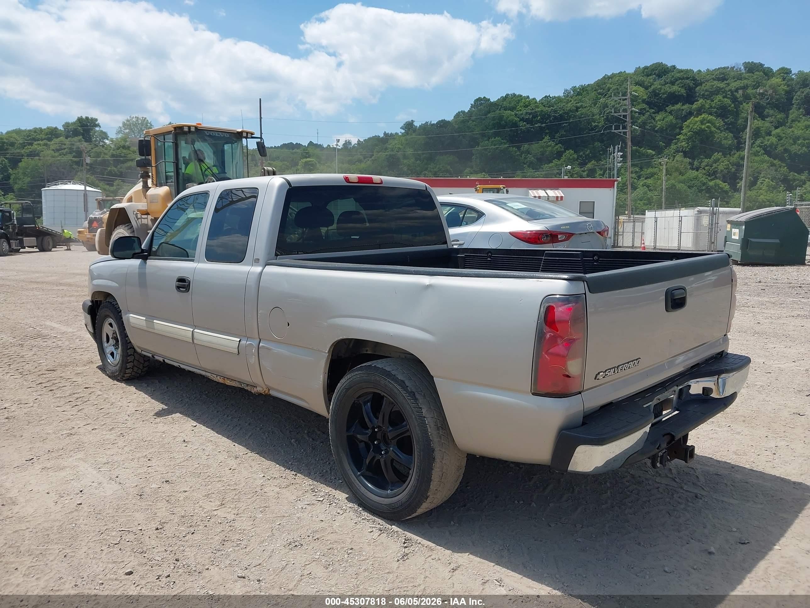 2004 Chevrolet Silverado 1500 Ls Beige vin: 2GCEC19V141126959