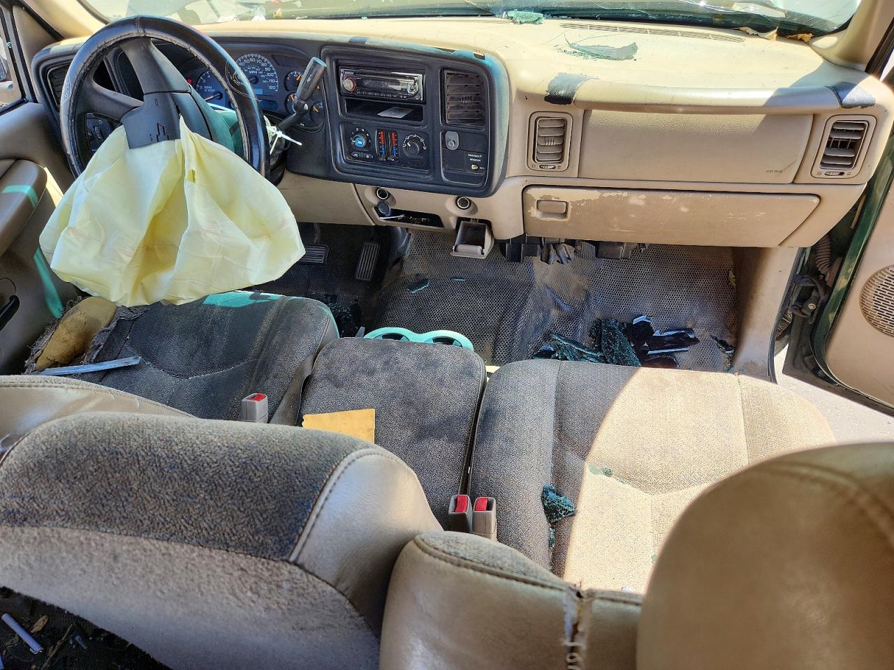 2004 Chevrolet Silverado C1500 Green vin: 2GCEC19V141348322