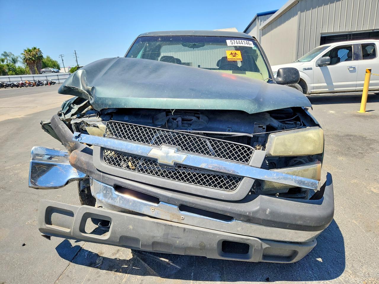 2004 Chevrolet Silverado C1500 Green vin: 2GCEC19V141348322