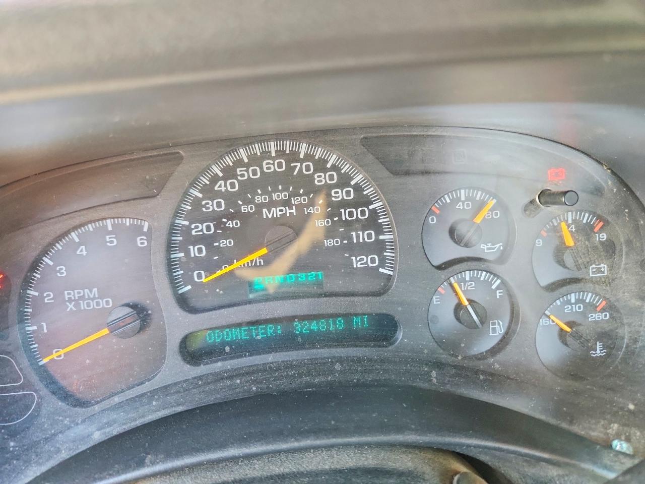2004 Chevrolet Silverado C1500 Green vin: 2GCEC19V141348322