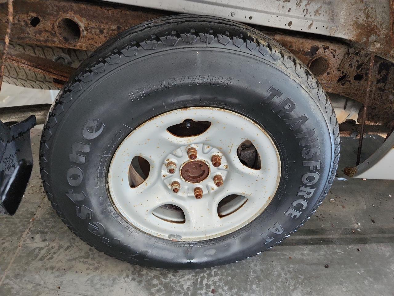 2004 Chevrolet Silverado C1500 Silver vin: 2GCEC19V141373981 Damage: Frame, Rust, Naaa Acceptable