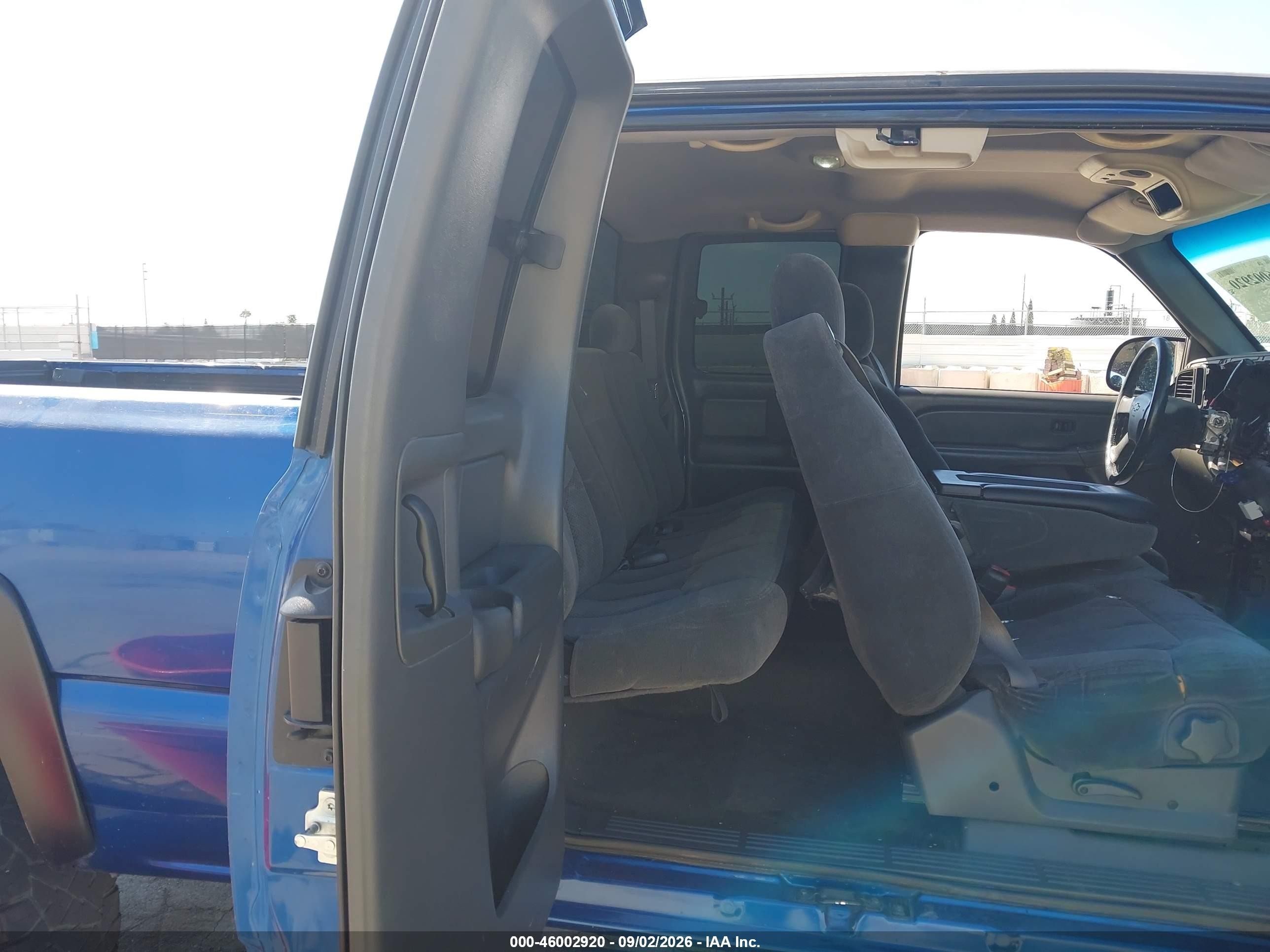 2004 Chevrolet Silverado 1500 Ls Blue vin: 2GCEC19V141387797