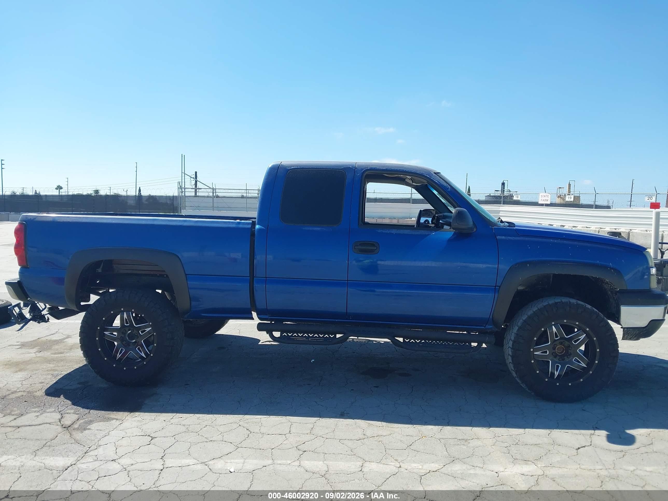 2004 Chevrolet Silverado 1500 Ls Blue vin: 2GCEC19V141387797