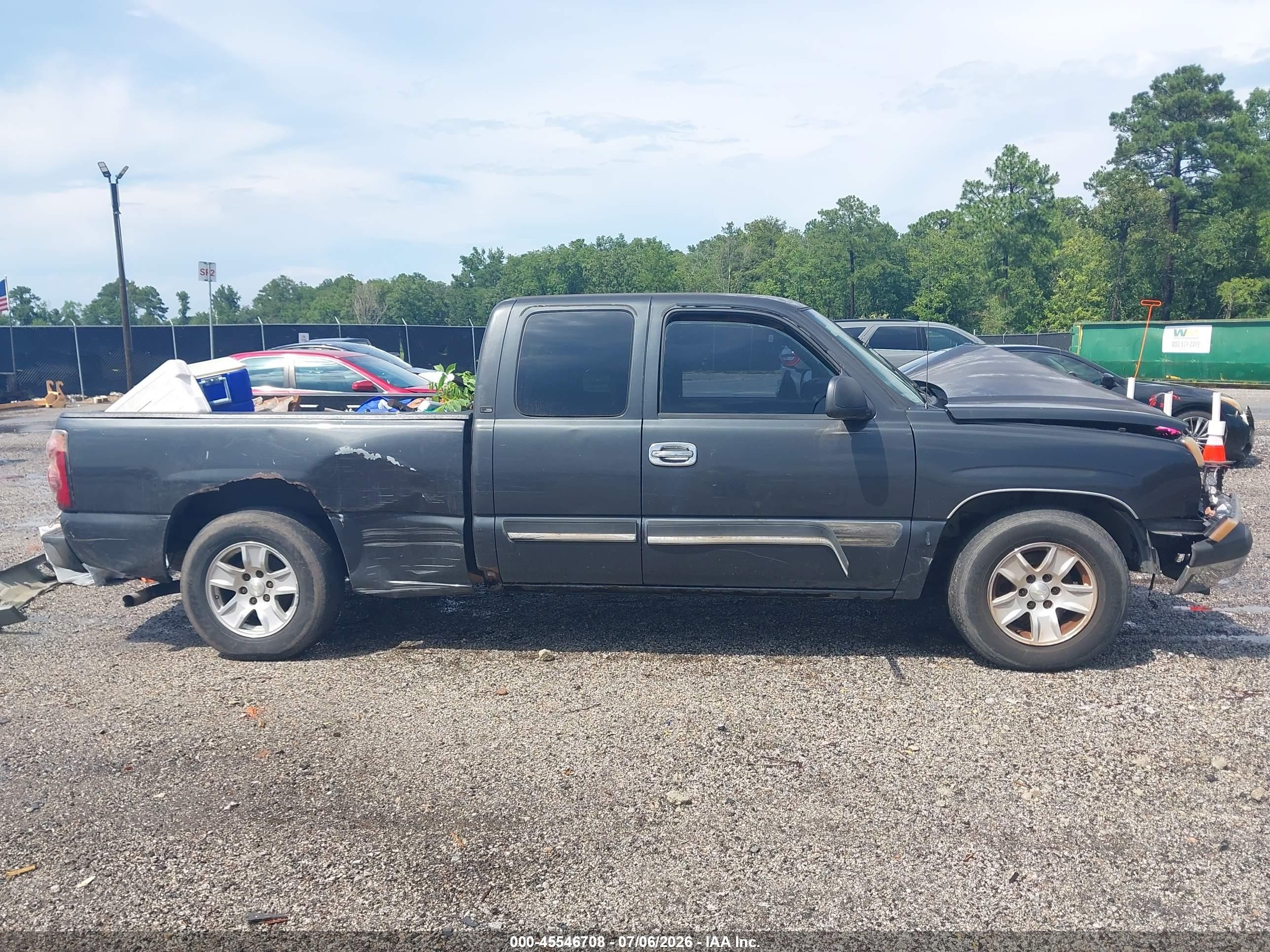 2005 Chevrolet Silverado 1500 Ls Серый vin: 2GCEC19V151180599
