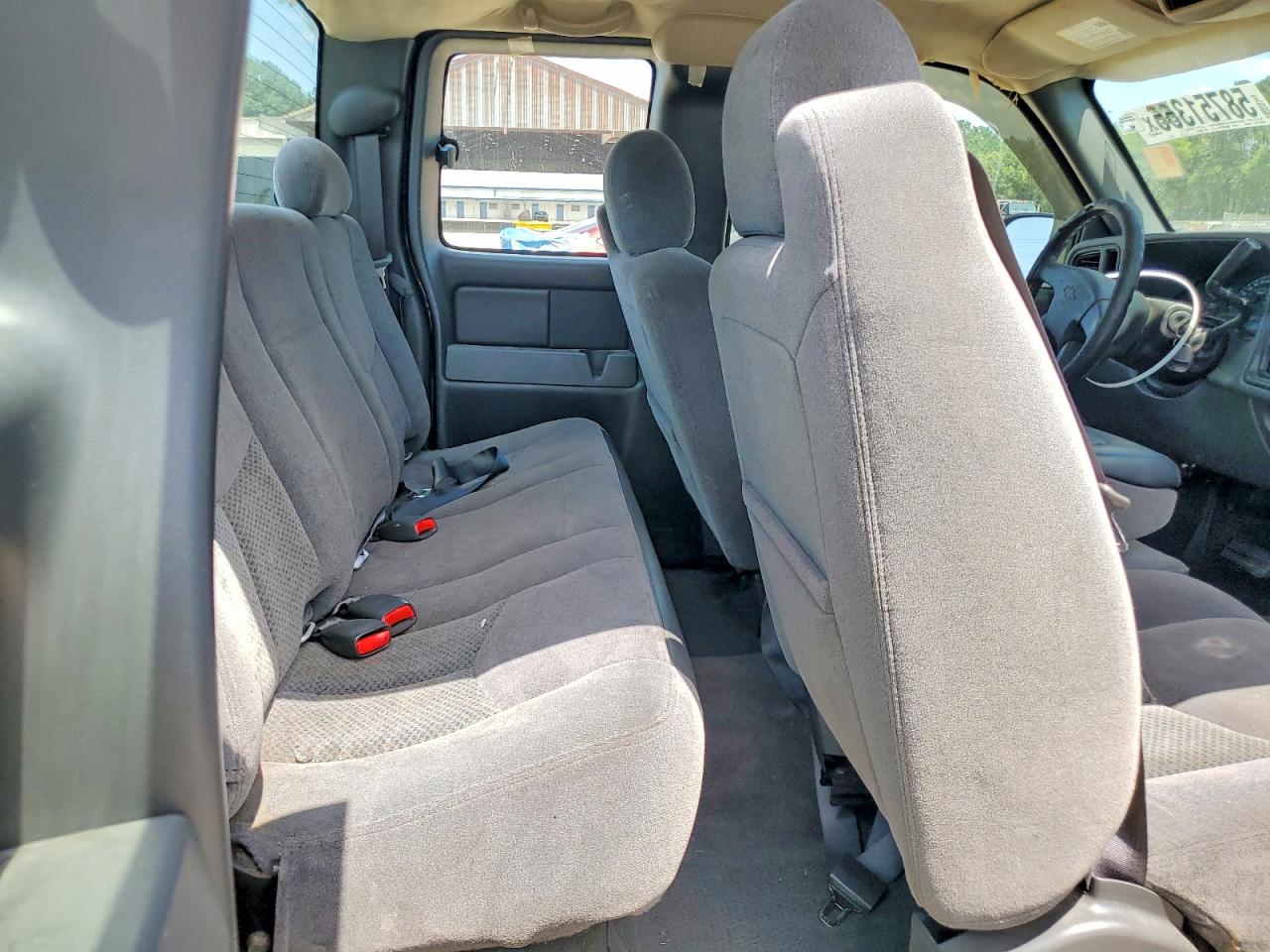 2005 Chevrolet Silverado C1500 Charcoal vin: 2GCEC19V151205193