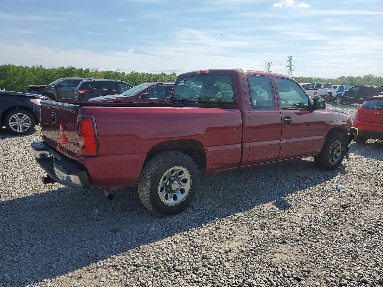 2005 Chevrolet Silverado C1500 Burgundy vin: 2GCEC19V151309070