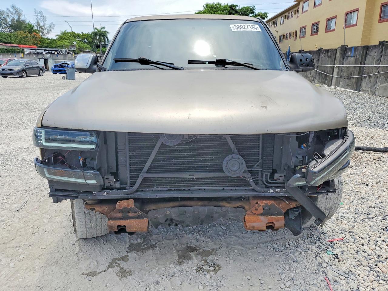 2001 Chevrolet Silverado C1500 Желто-коричневый vin: 2GCEC19V211121555