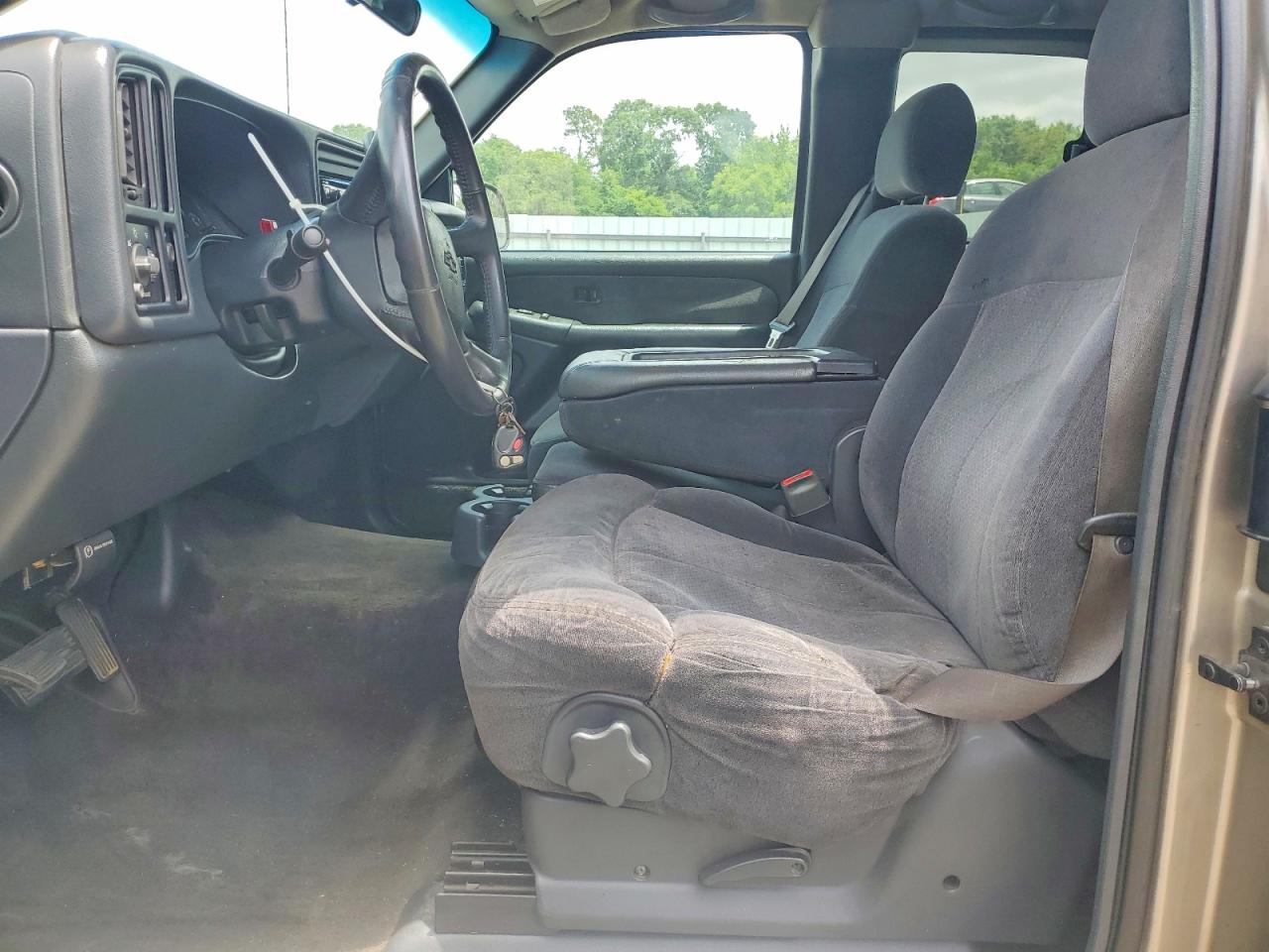 2001 Chevrolet Silverado C1500 Tan vin: 2GCEC19V211270547