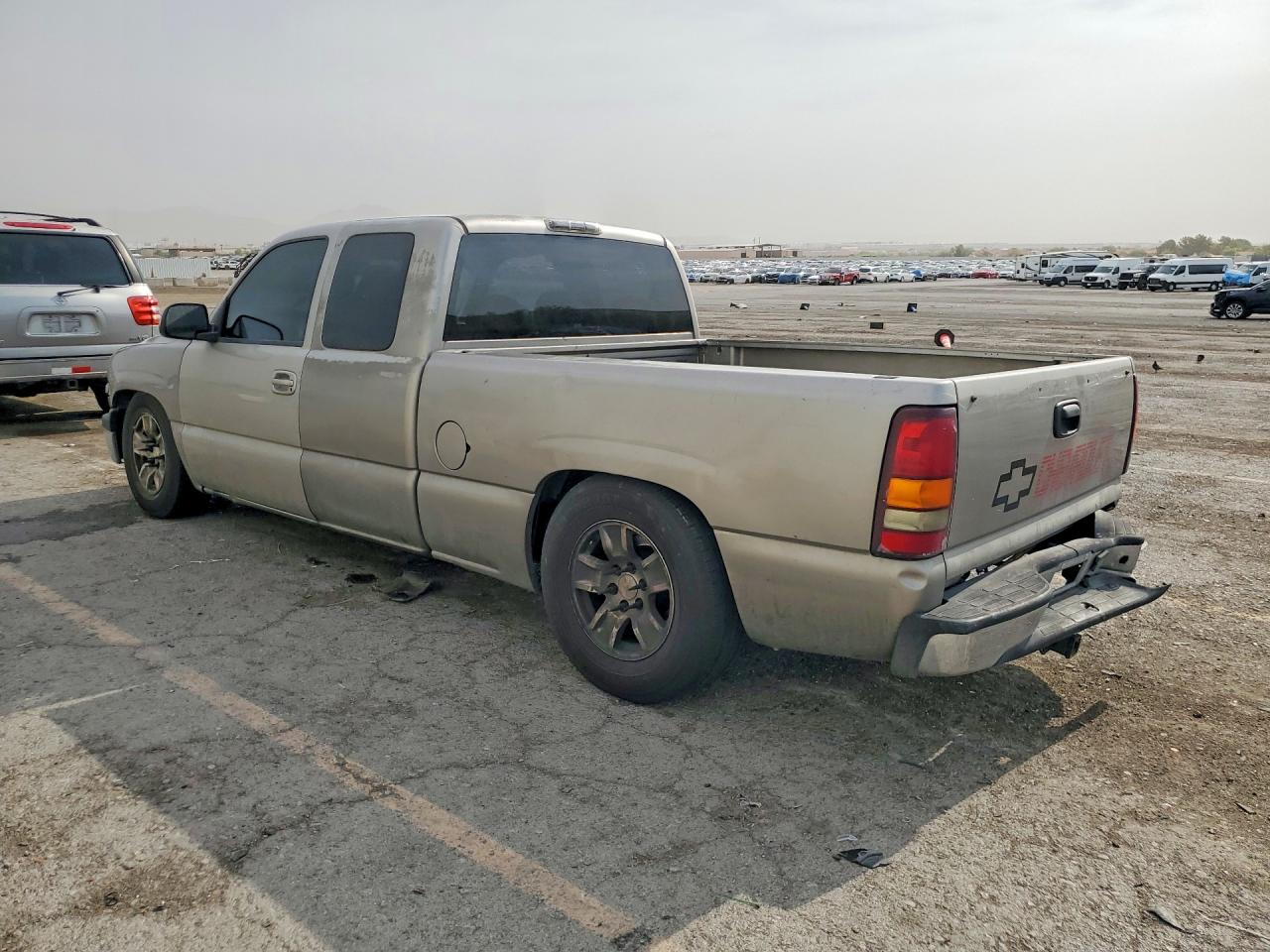2000 Chevrolet Silverado C1500 Tan vin: 2GCEC19V2Y1135191