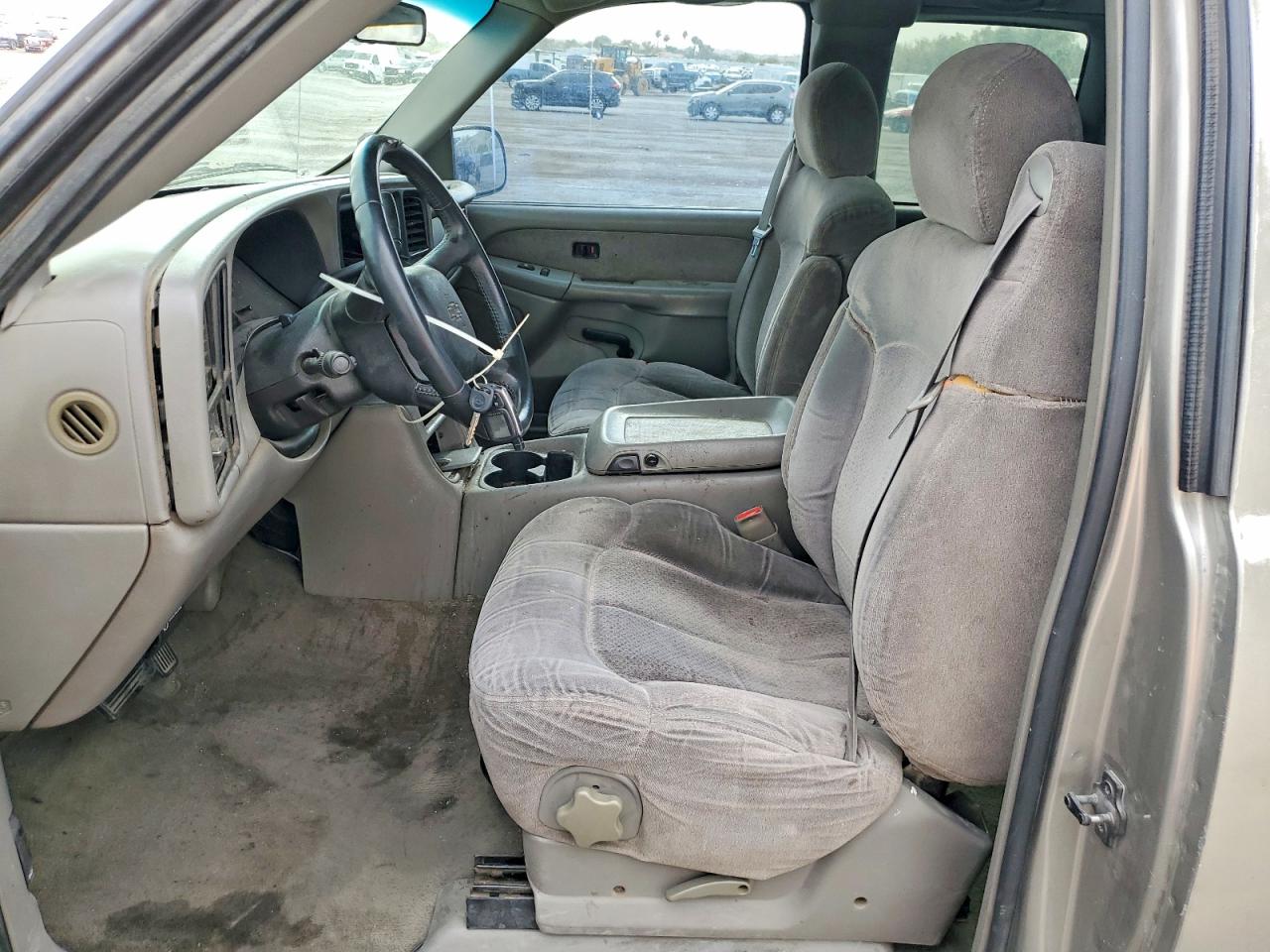 2000 Chevrolet Silverado C1500 Tan vin: 2GCEC19V2Y1135191
