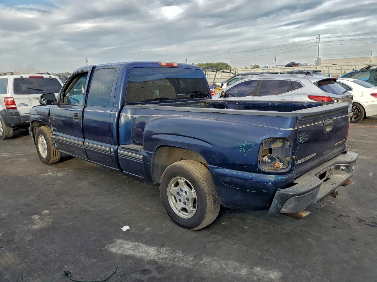 2001 Chevrolet Silverado C1500 Blue vin: 2GCEC19V311166908