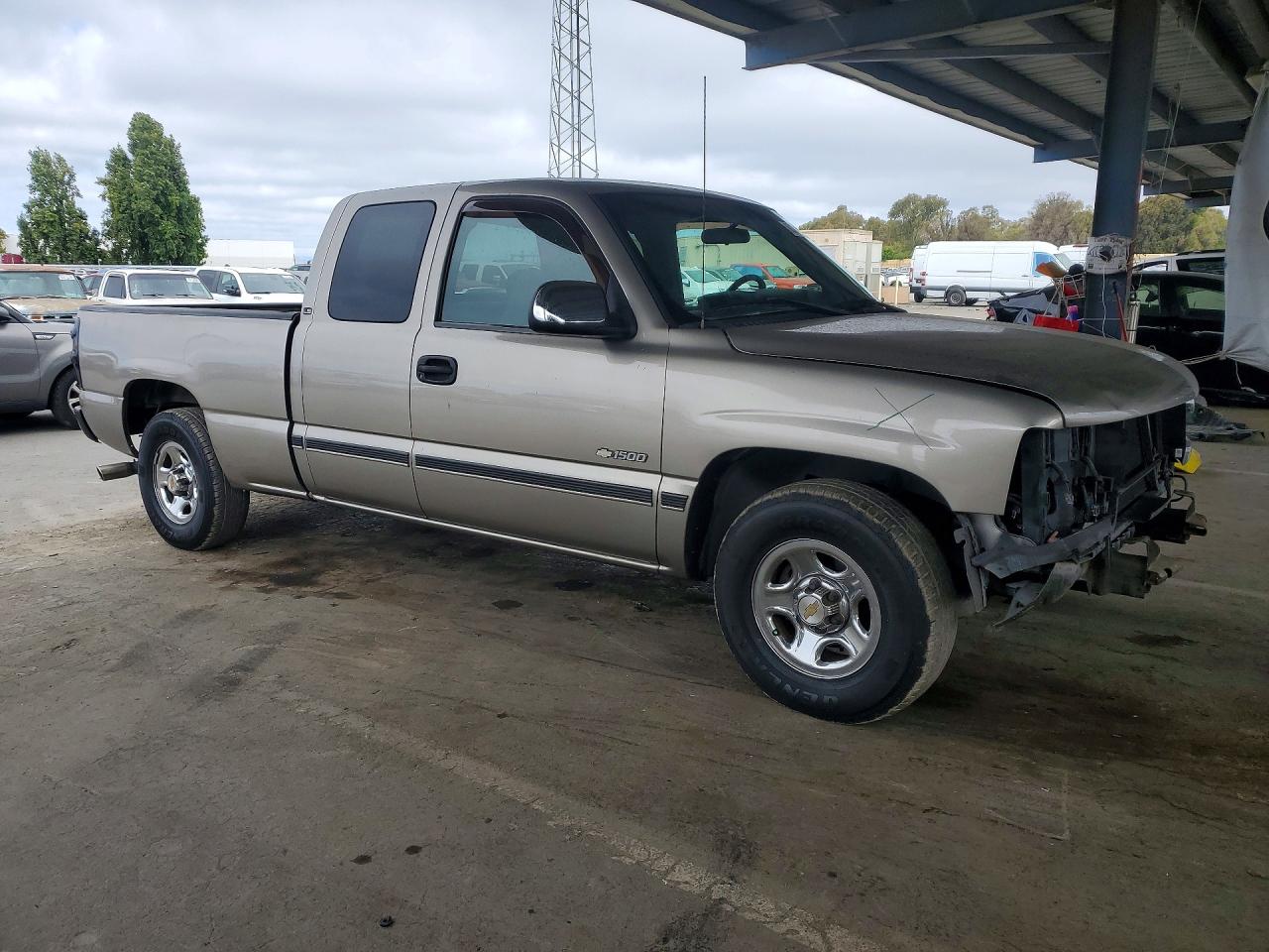 2001 Chevrolet Silverado C1500 Tan vin: 2GCEC19V311291469