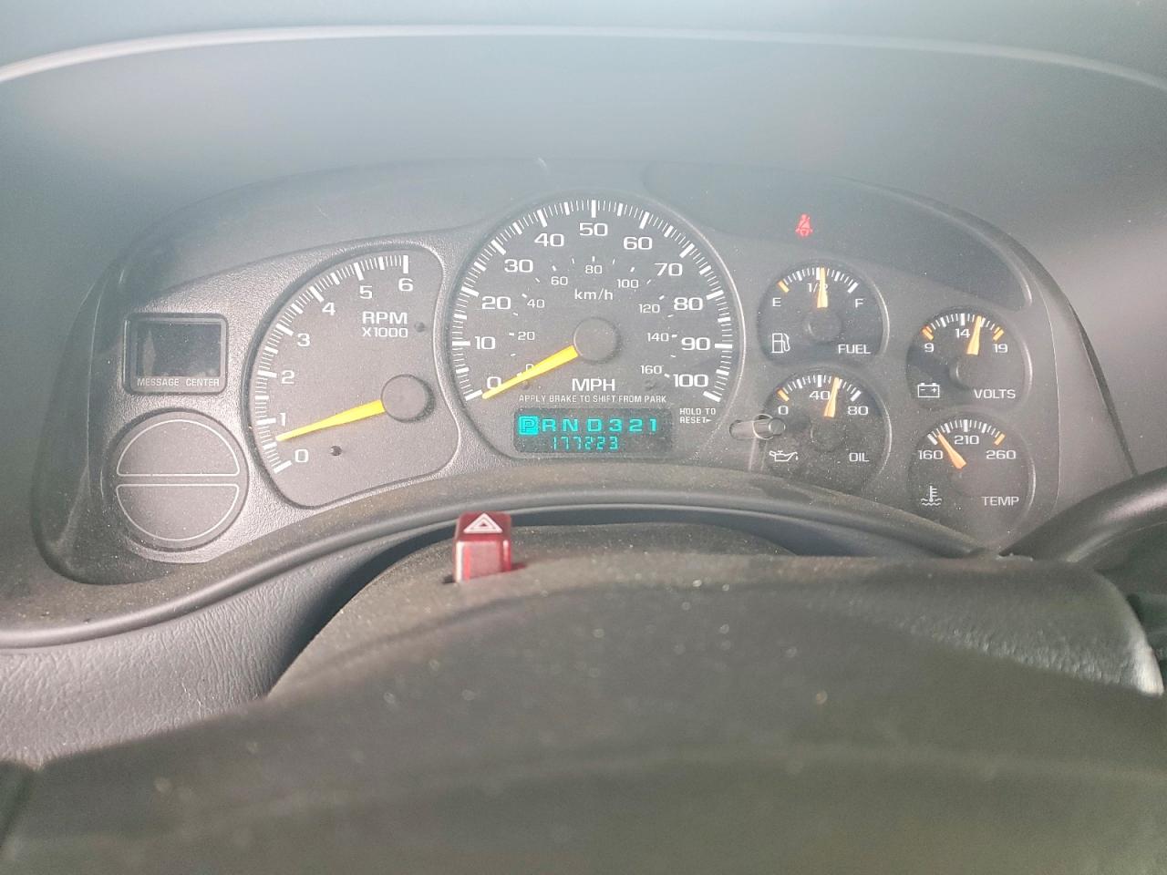 2001 Chevrolet Silverado C1500 Tan vin: 2GCEC19V311291469