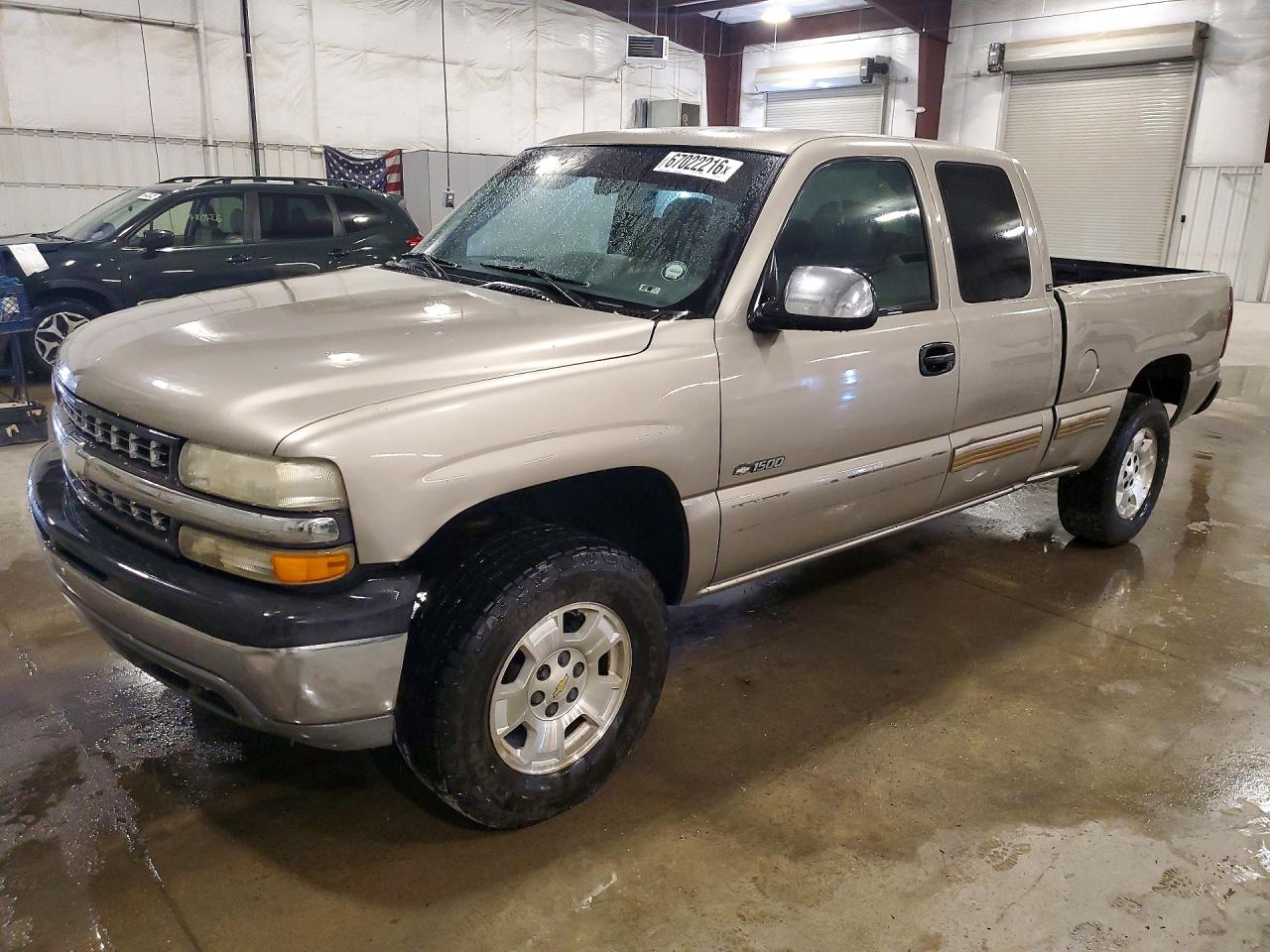 2001 Chevrolet Silverado C1500 Silver vin: 2GCEC19V311379728