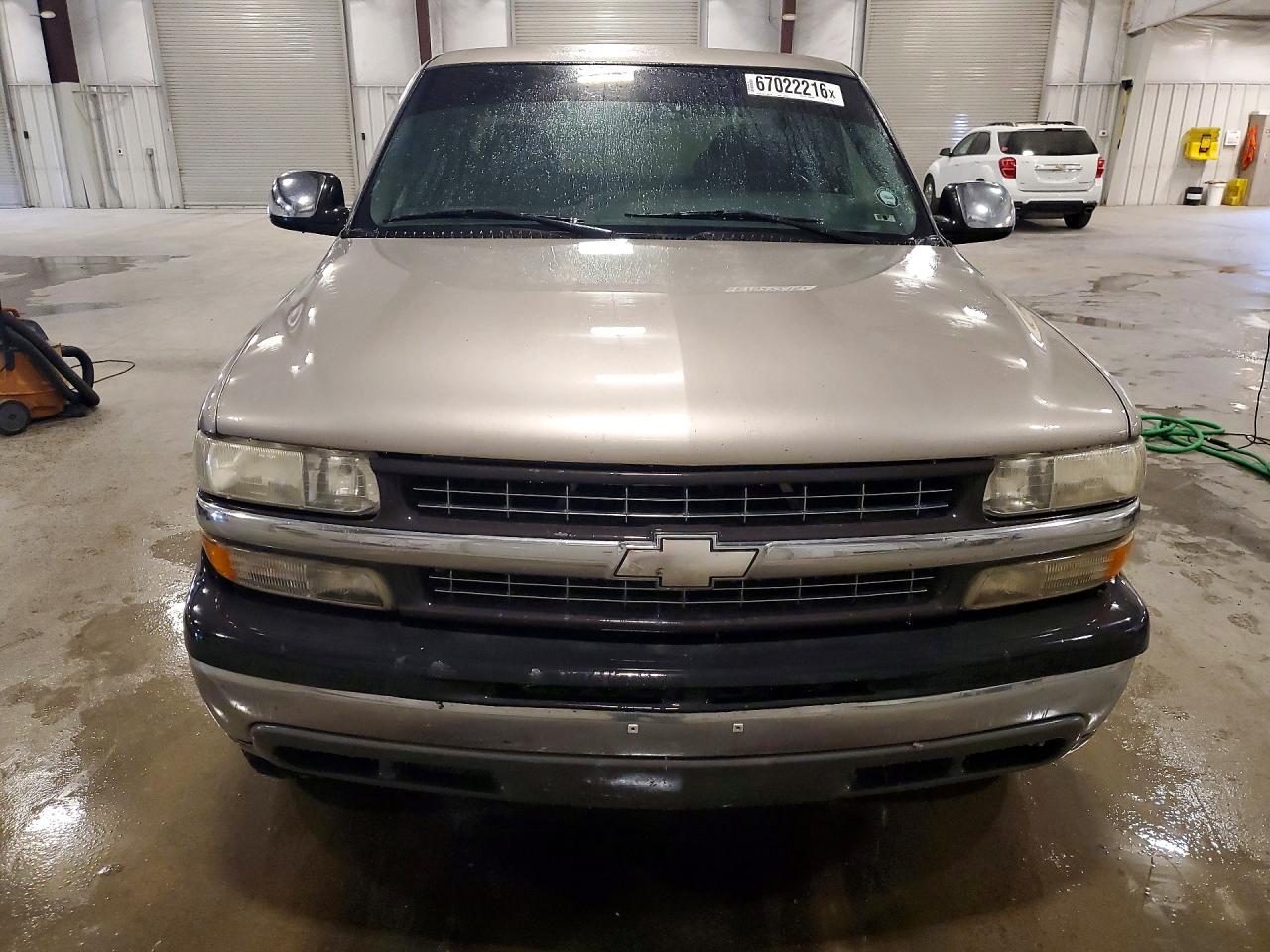 2001 Chevrolet Silverado C1500 Silver vin: 2GCEC19V311379728