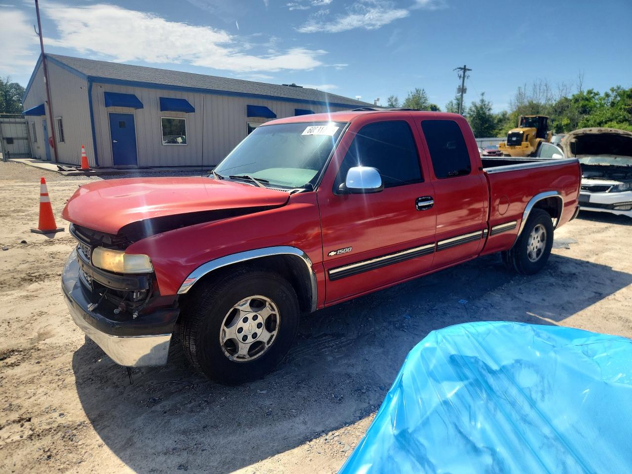2002 Chevrolet Silverado C1500 Red vin: 2GCEC19V321267979