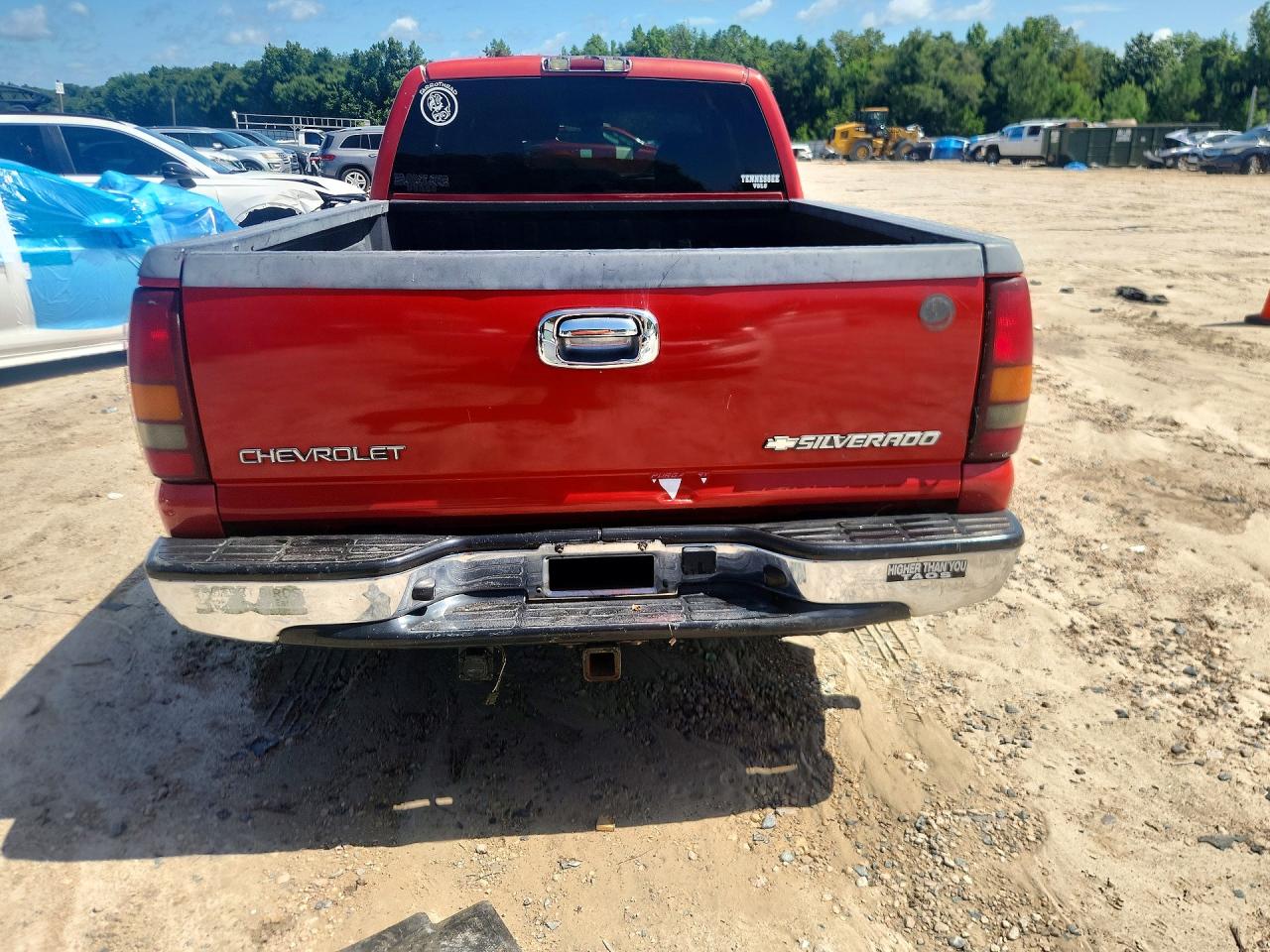2002 Chevrolet Silverado C1500 Red vin: 2GCEC19V321267979