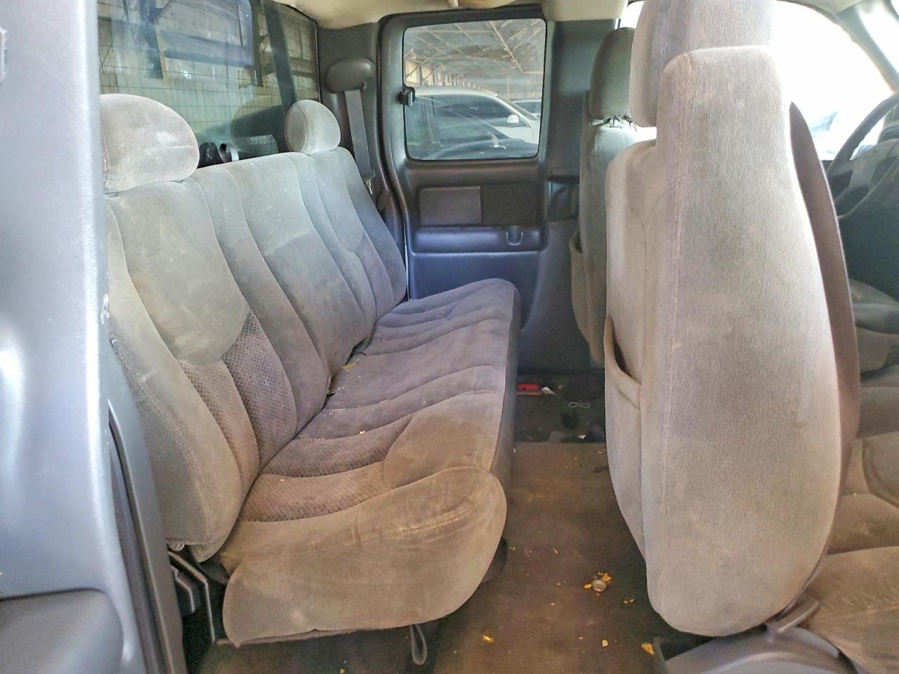 2003 Chevrolet Silverado C1500 Gray vin: 2GCEC19V331193819