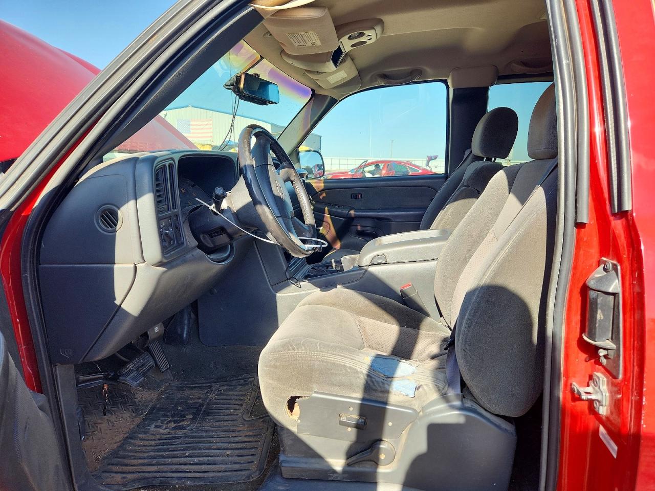 2003 Chevrolet Silverado C1500 Red vin: 2GCEC19V331315031