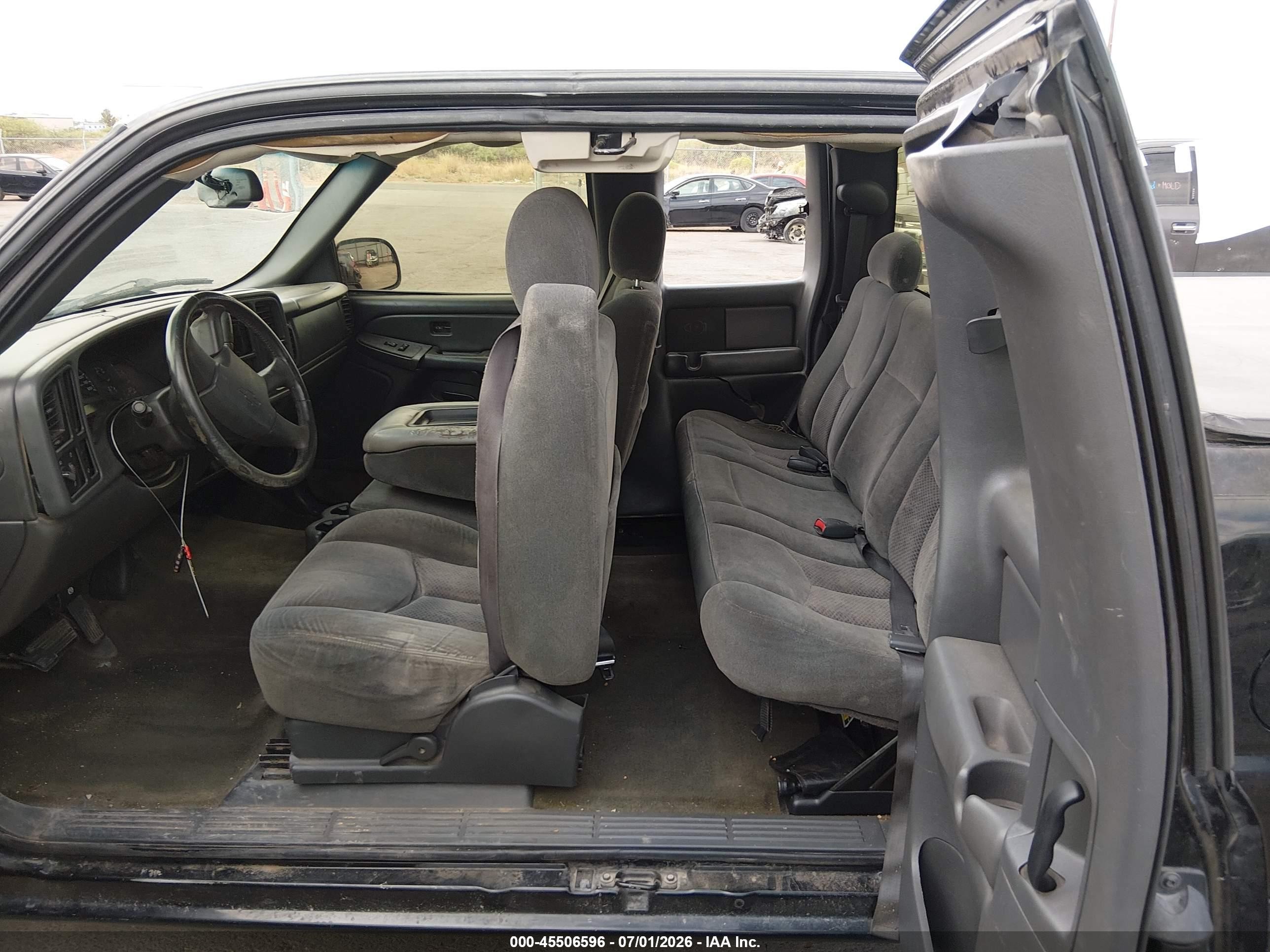 2004 Chevrolet Silverado 1500 Ls Black vin: 2GCEC19V341200690