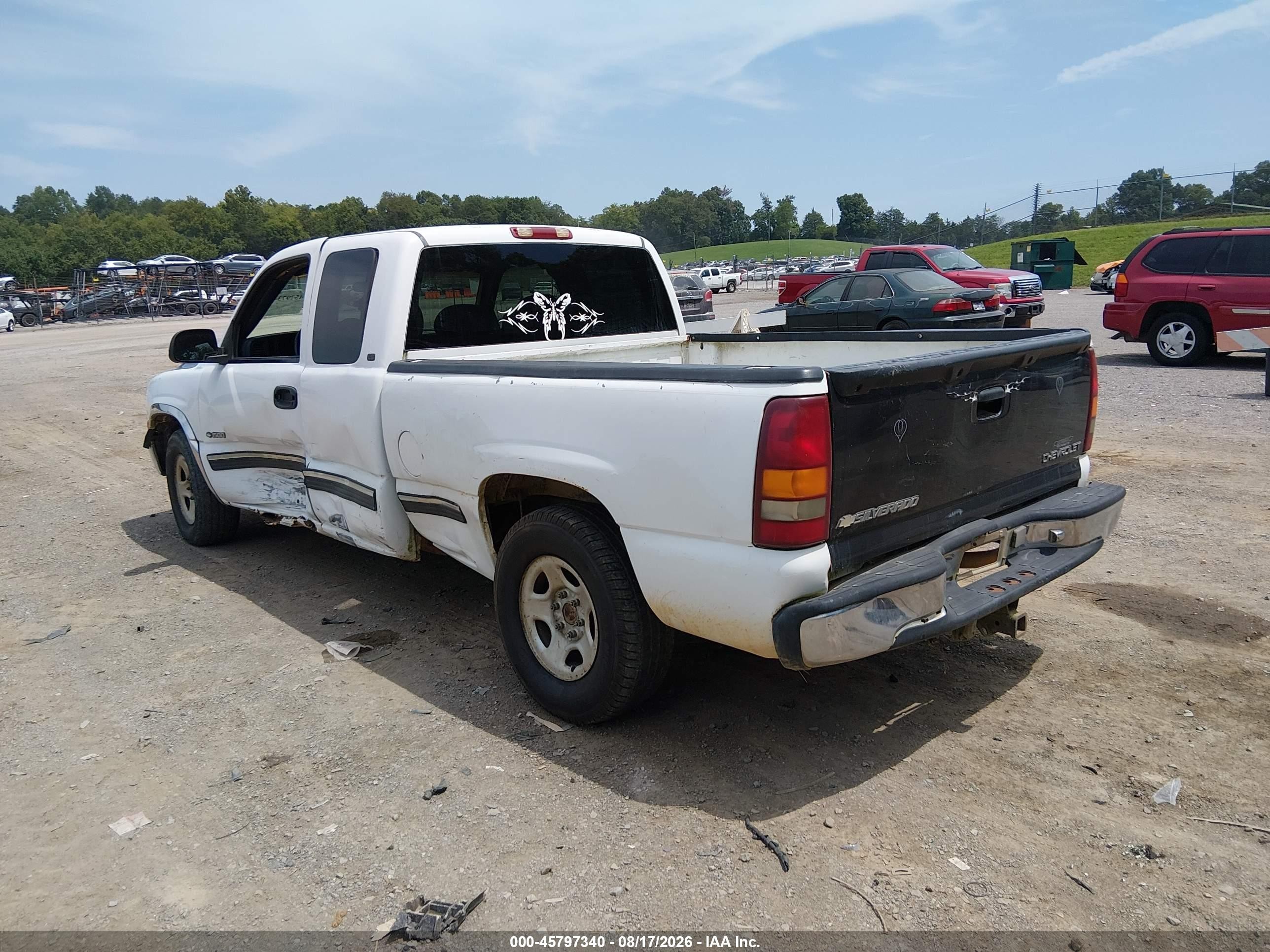 1999 Chevrolet Silverado 1500 Ls White vin: 2GCEC19V3X1225867