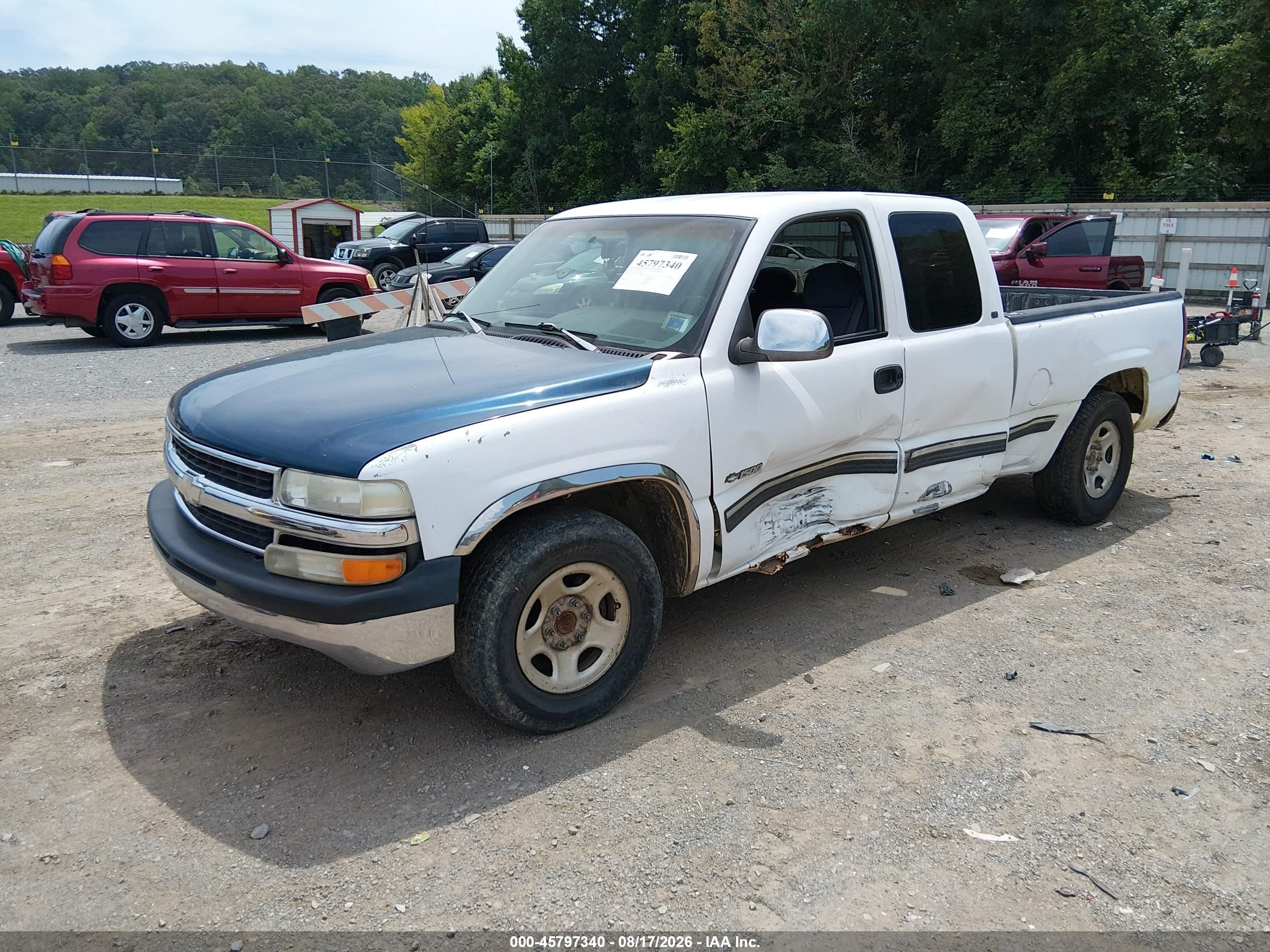 1999 Chevrolet Silverado 1500 Ls White vin: 2GCEC19V3X1225867