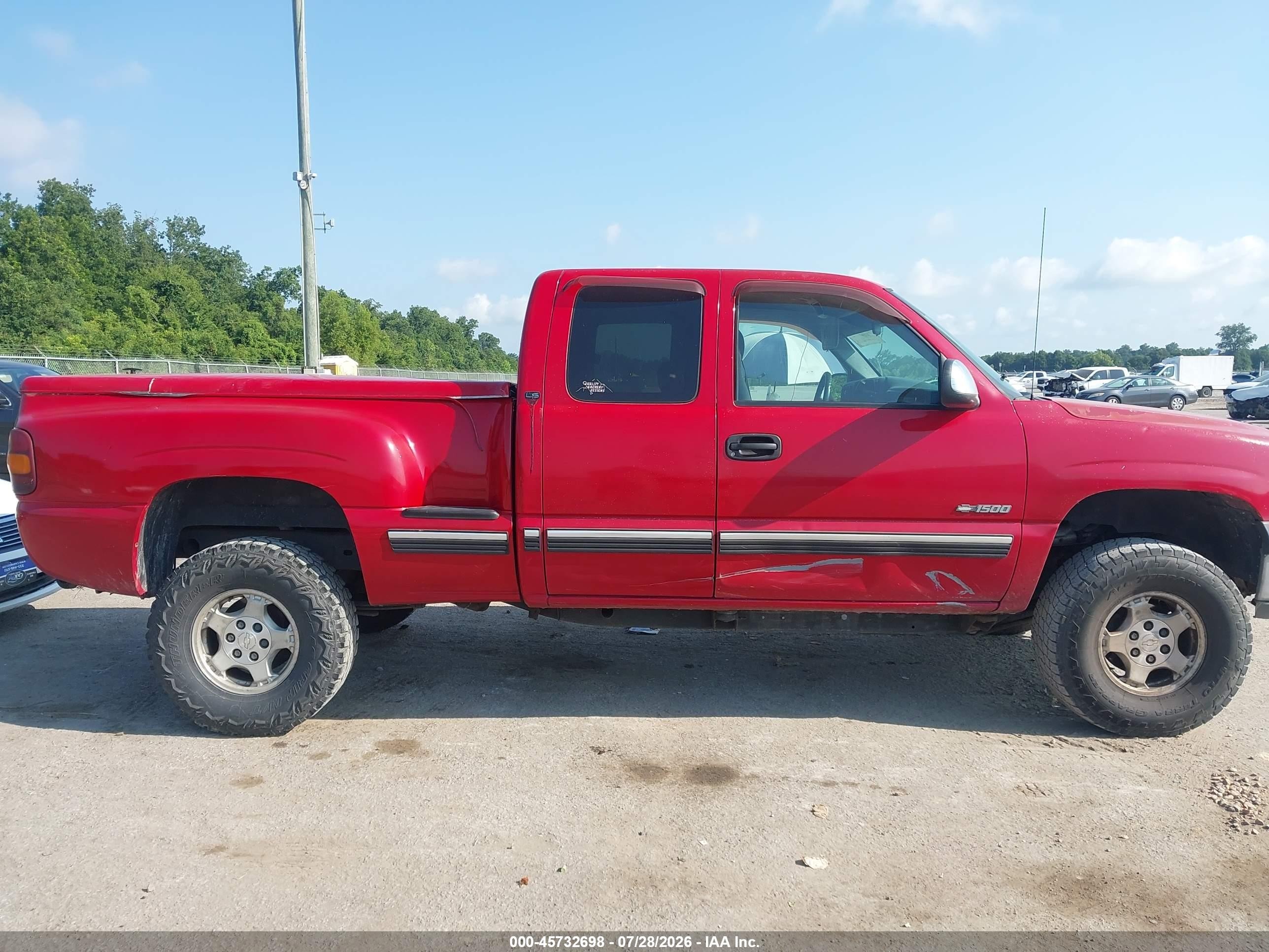 2001 Chevrolet Silverado 1500 Ls Красный vin: 2GCEC19V411159319