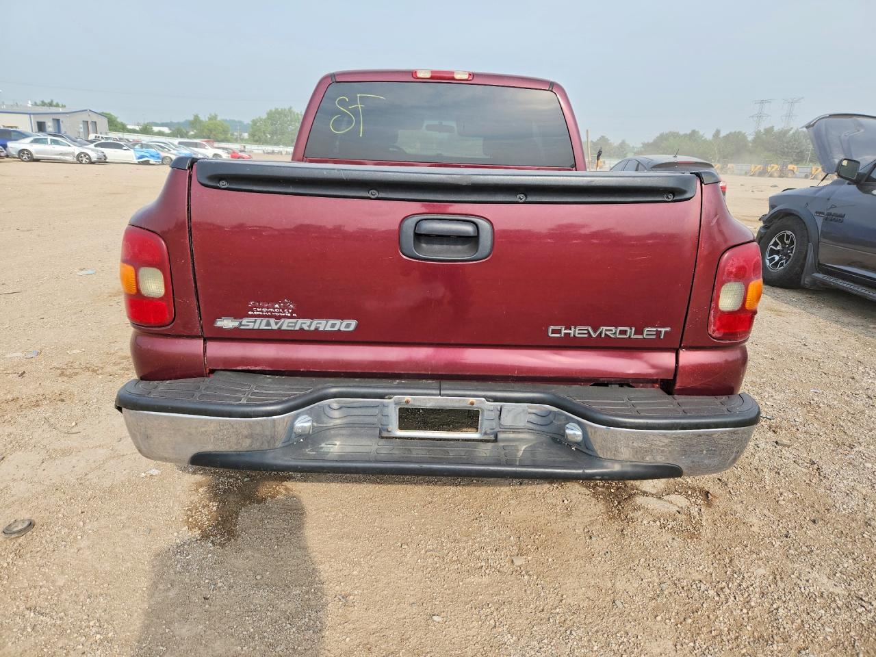 2001 Chevrolet Silverado C1500 Maroon vin: 2GCEC19V411254835