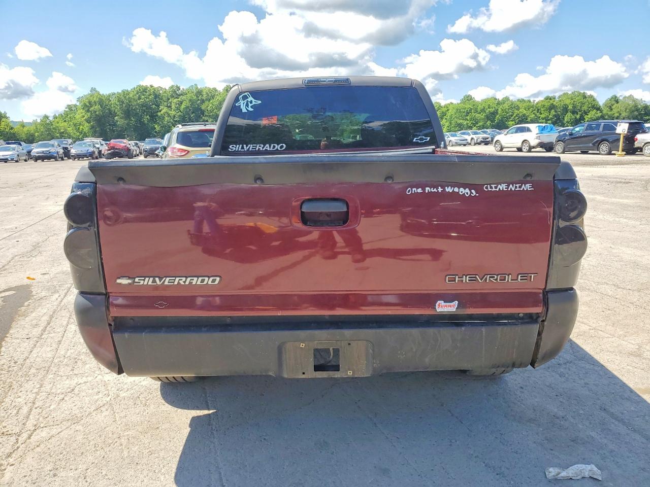 2002 Chevrolet Silverado C1500 Red vin: 2GCEC19V421157457