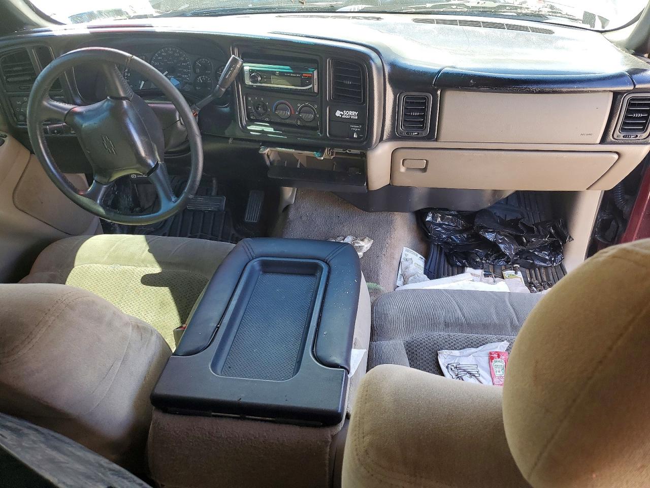 2002 Chevrolet Silverado C1500 Red vin: 2GCEC19V421157457