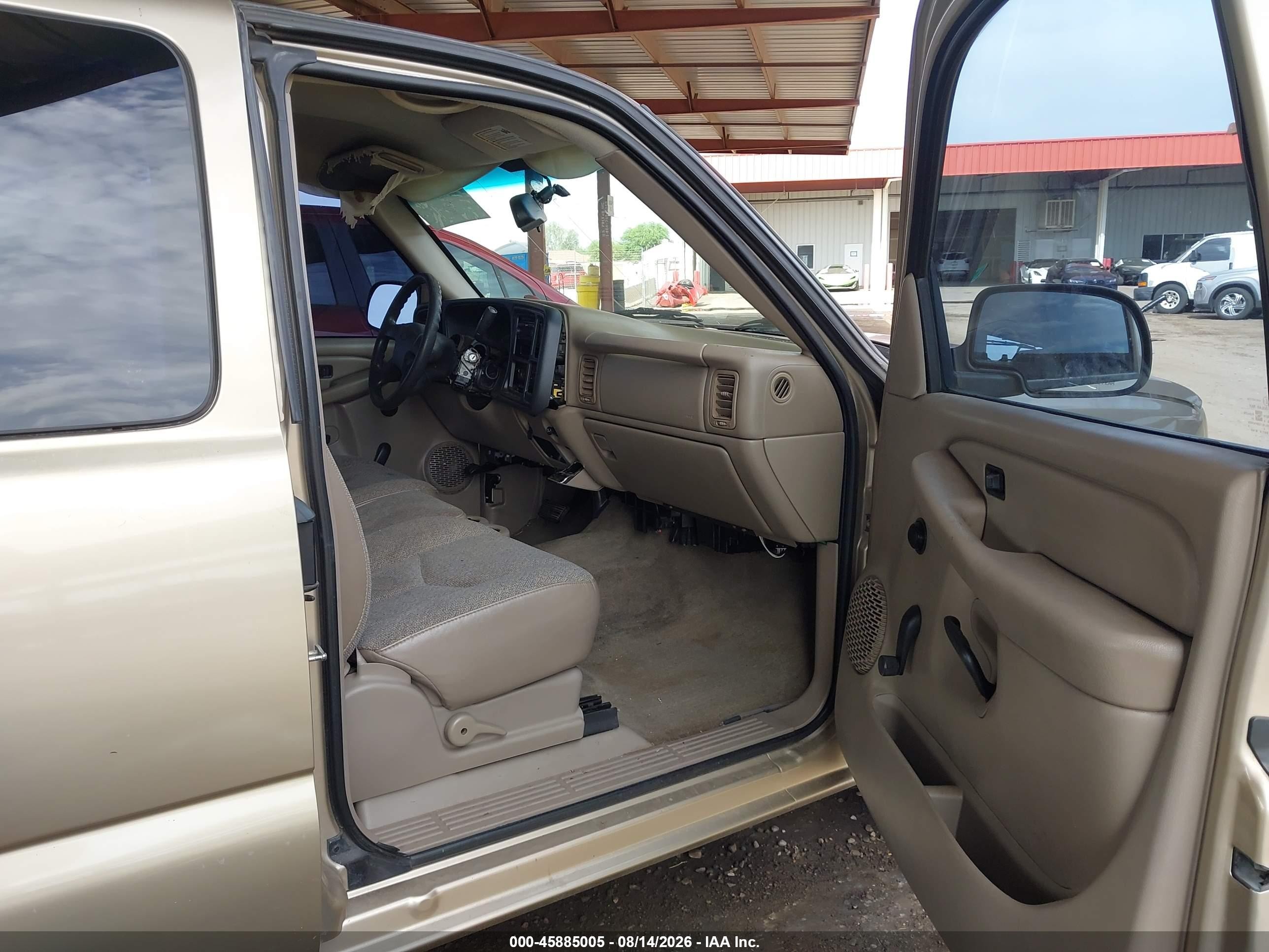 2004 Chevrolet Silverado 1500 Work Truck Gold vin: 2GCEC19V441432649