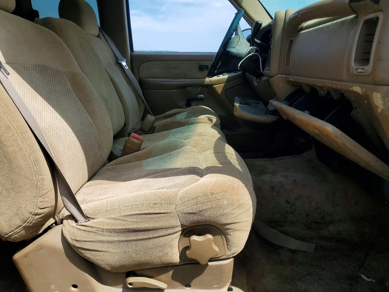 2000 Chevrolet Silverado C1500 Tan vin: 2GCEC19V4Y1163915