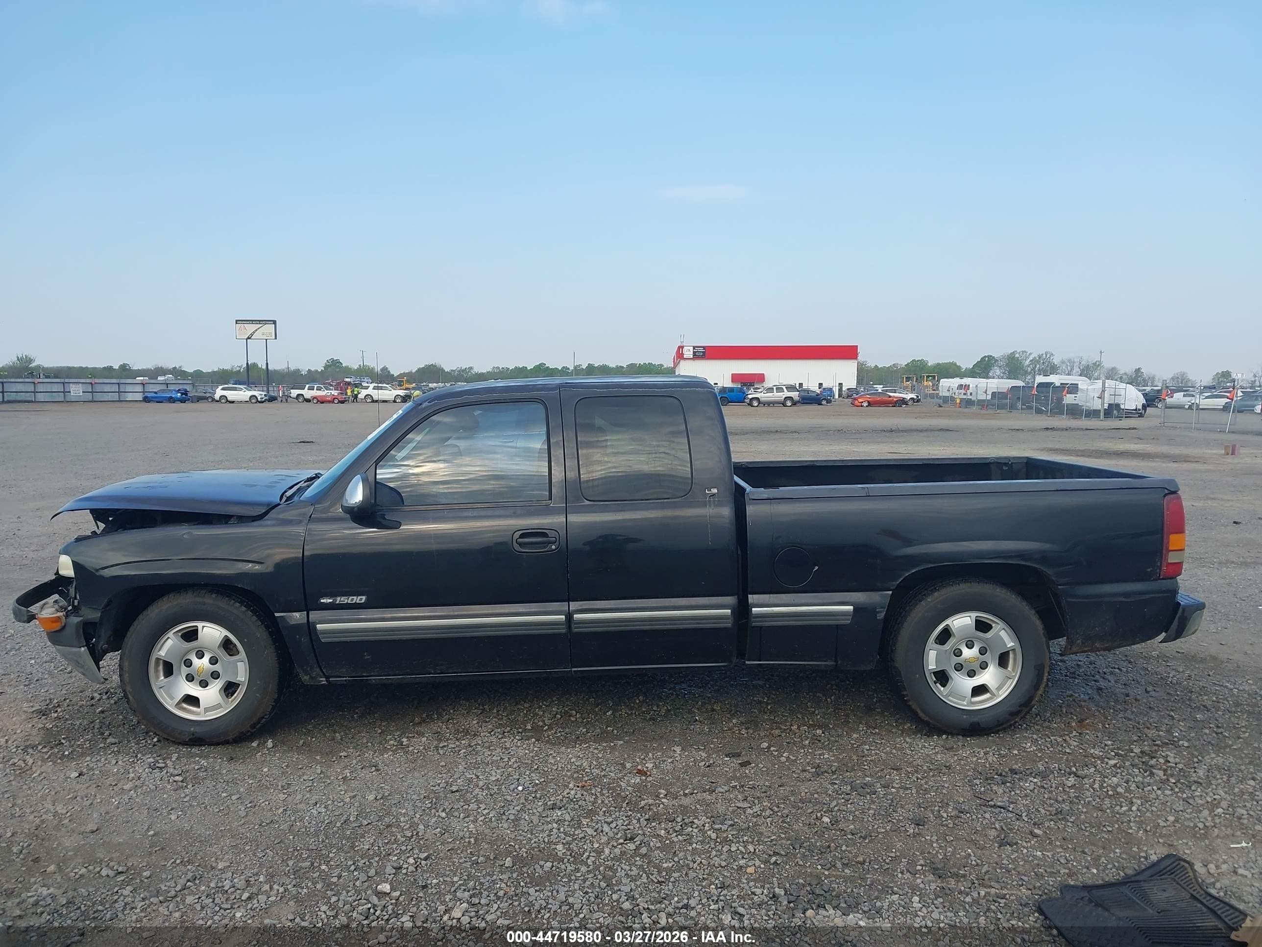 2000 Chevrolet Silverado 1500 Ls Black vin: 2GCEC19V4Y1186241