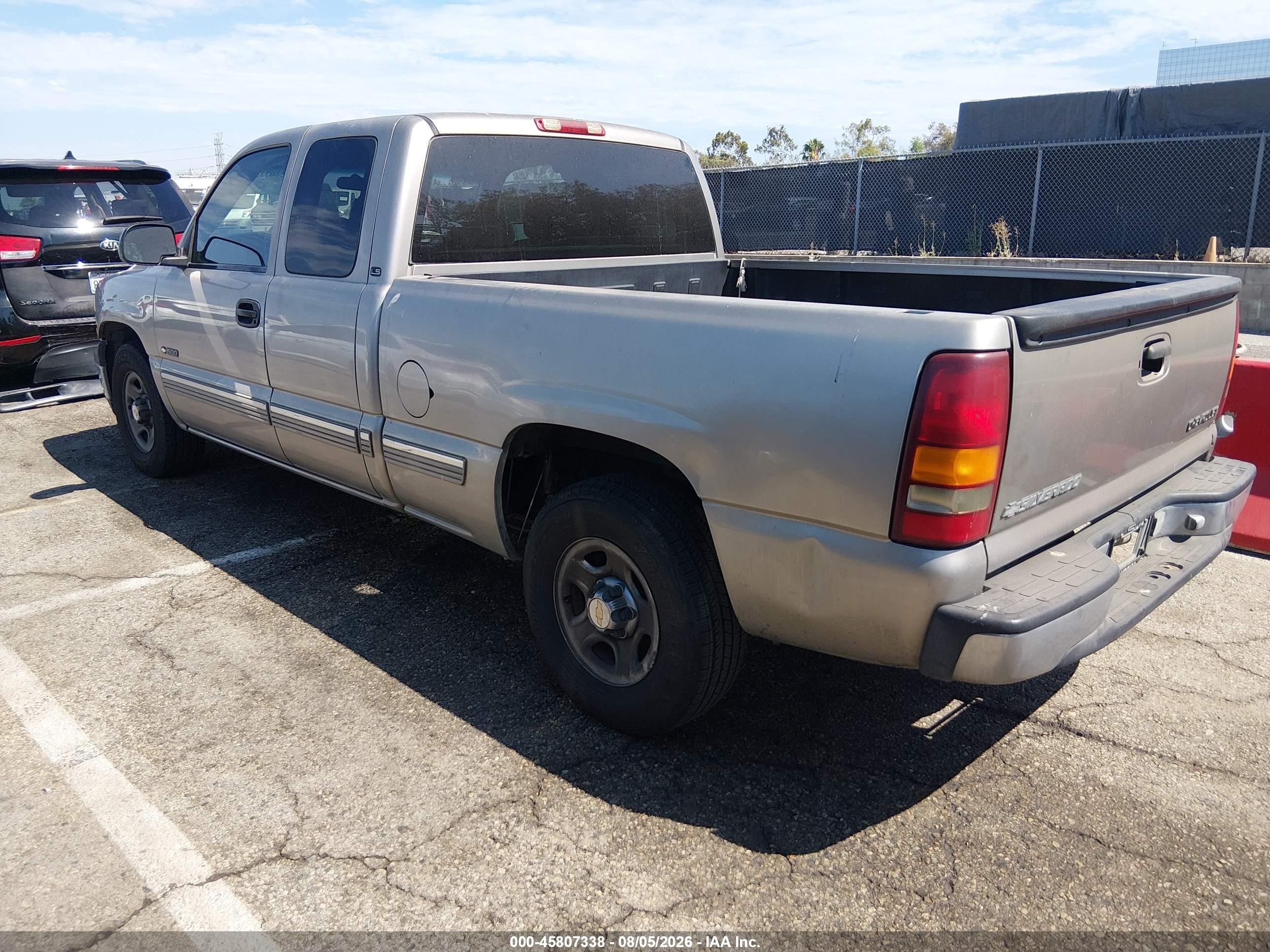 2000 Chevrolet Silverado 1500 Ls Beige vin: 2GCEC19V4Y1311304