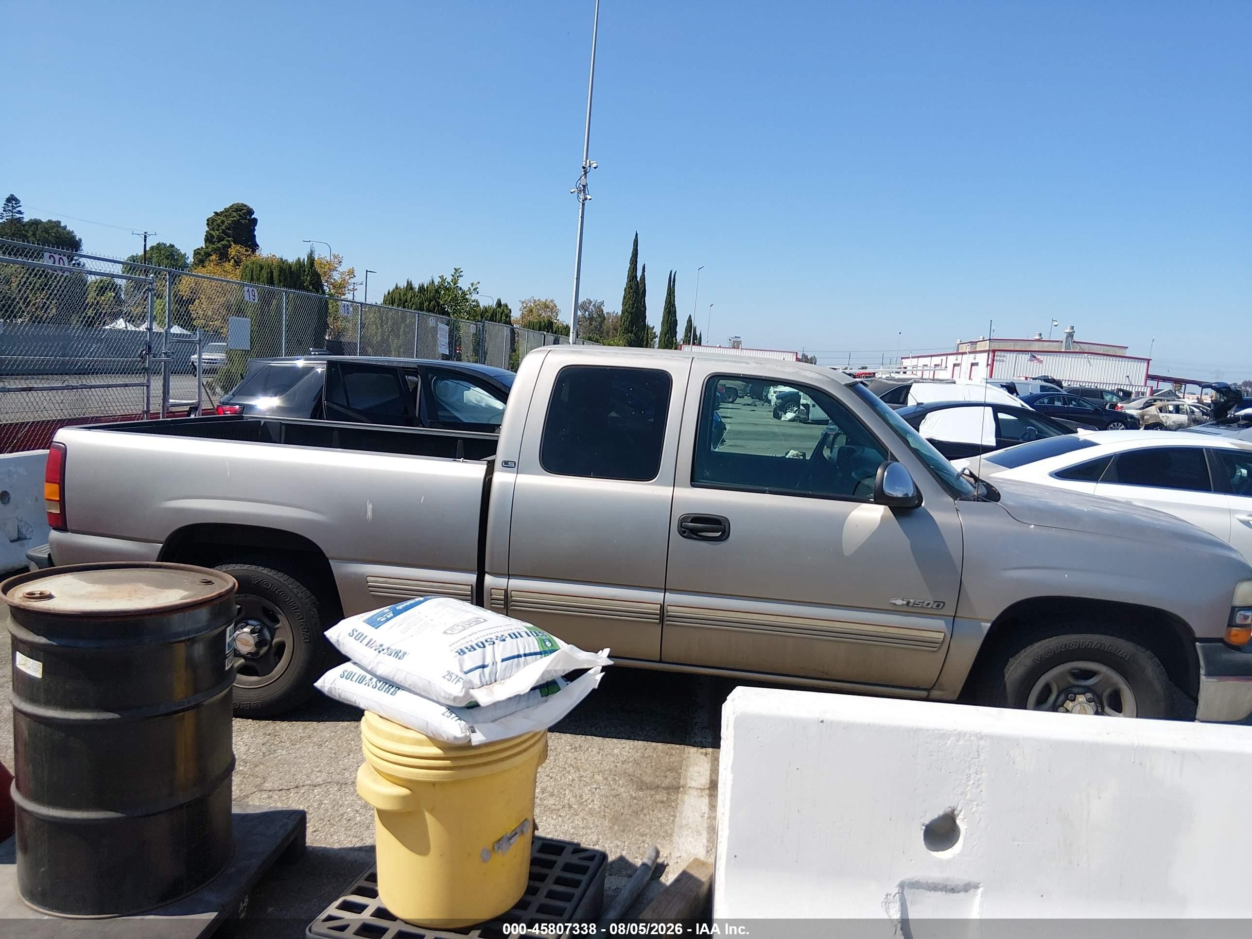 2000 Chevrolet Silverado 1500 Ls Beige vin: 2GCEC19V4Y1311304