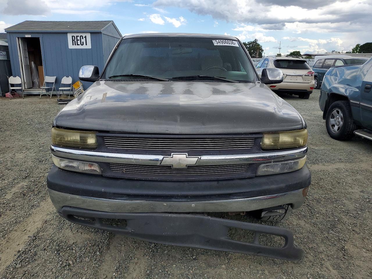2001 Chevrolet Silverado C1500 Gray vin: 2GCEC19V511170667