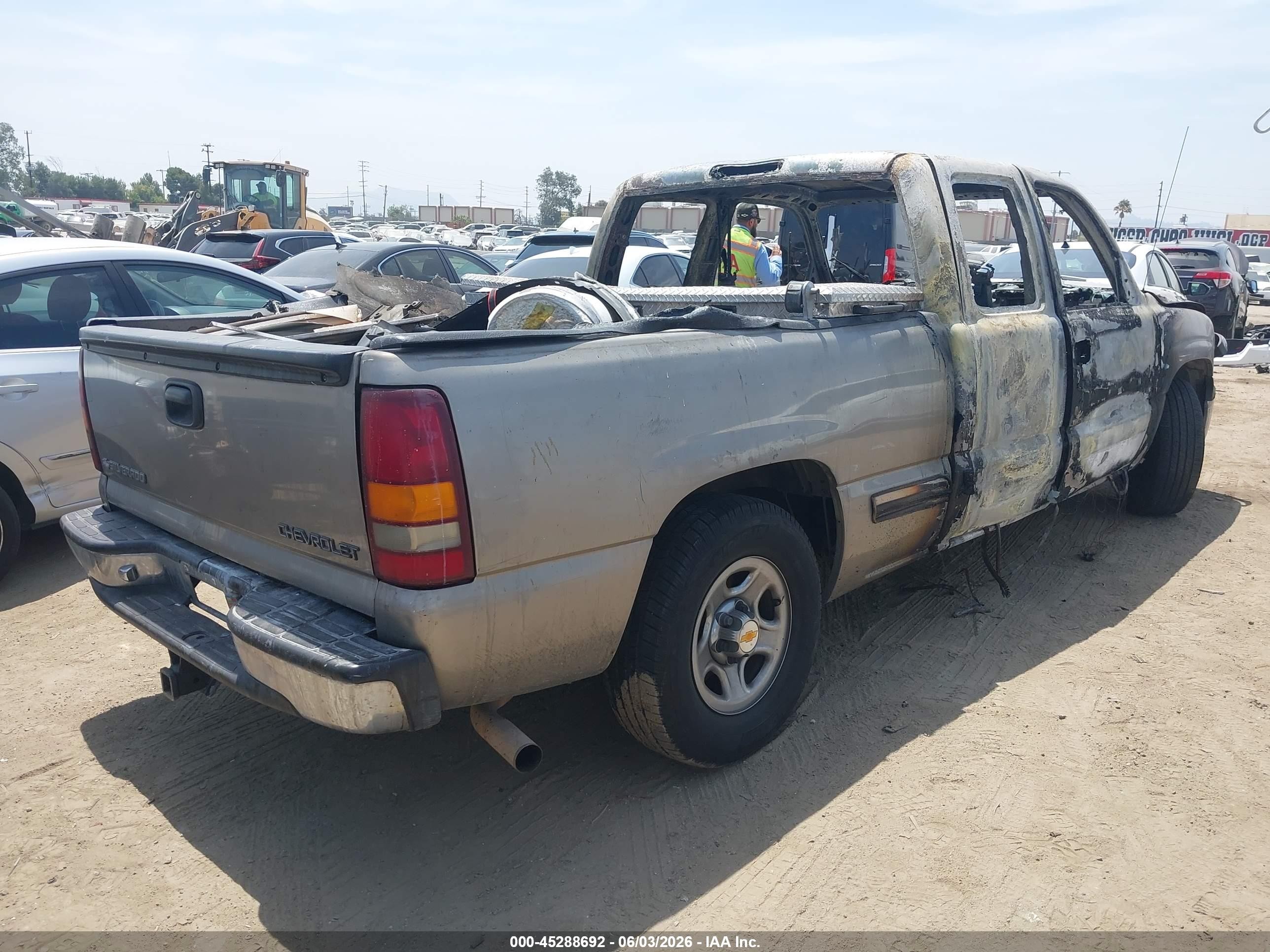 2001 Chevrolet Silverado 1500 Ls Gray vin: 2GCEC19V511182124