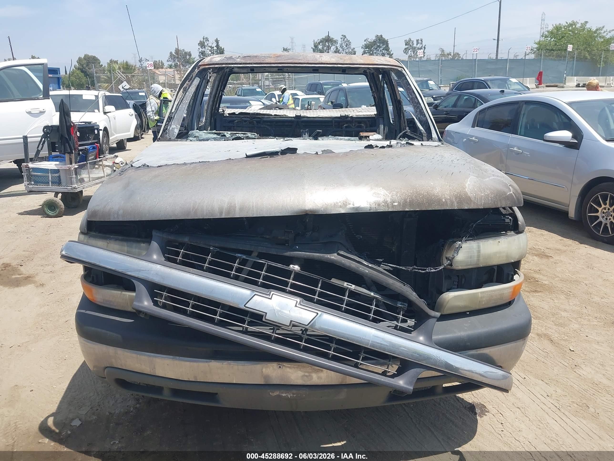 2001 Chevrolet Silverado 1500 Ls Gray vin: 2GCEC19V511182124