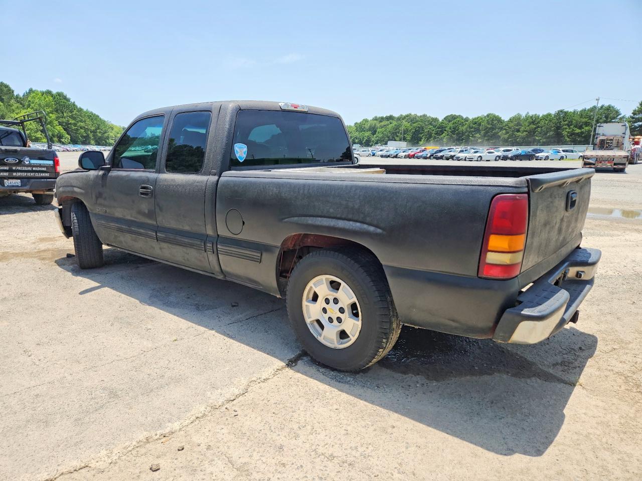 2002 Chevrolet Silverado C1500 Black vin: 2GCEC19V521142031