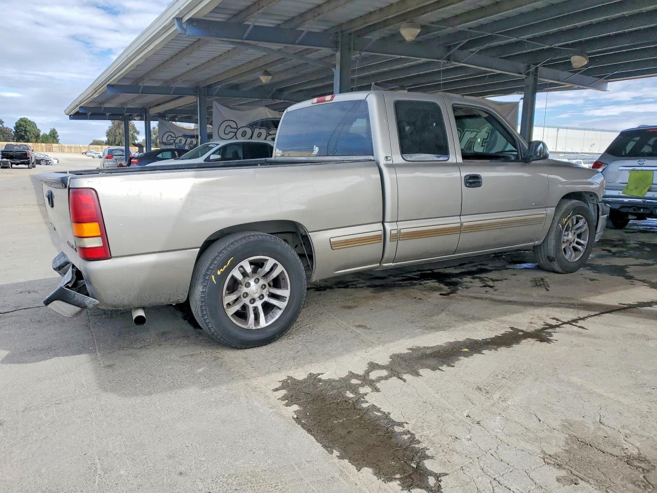 2002 Chevrolet Silverado C1500 Tan vin: 2GCEC19V521198146