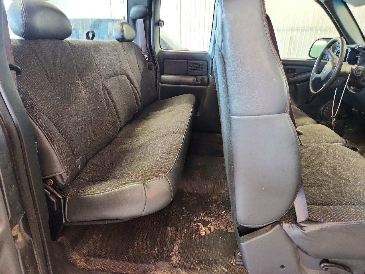2002 Chevrolet Silverado C1500 Серый vin: 2GCEC19V521296156