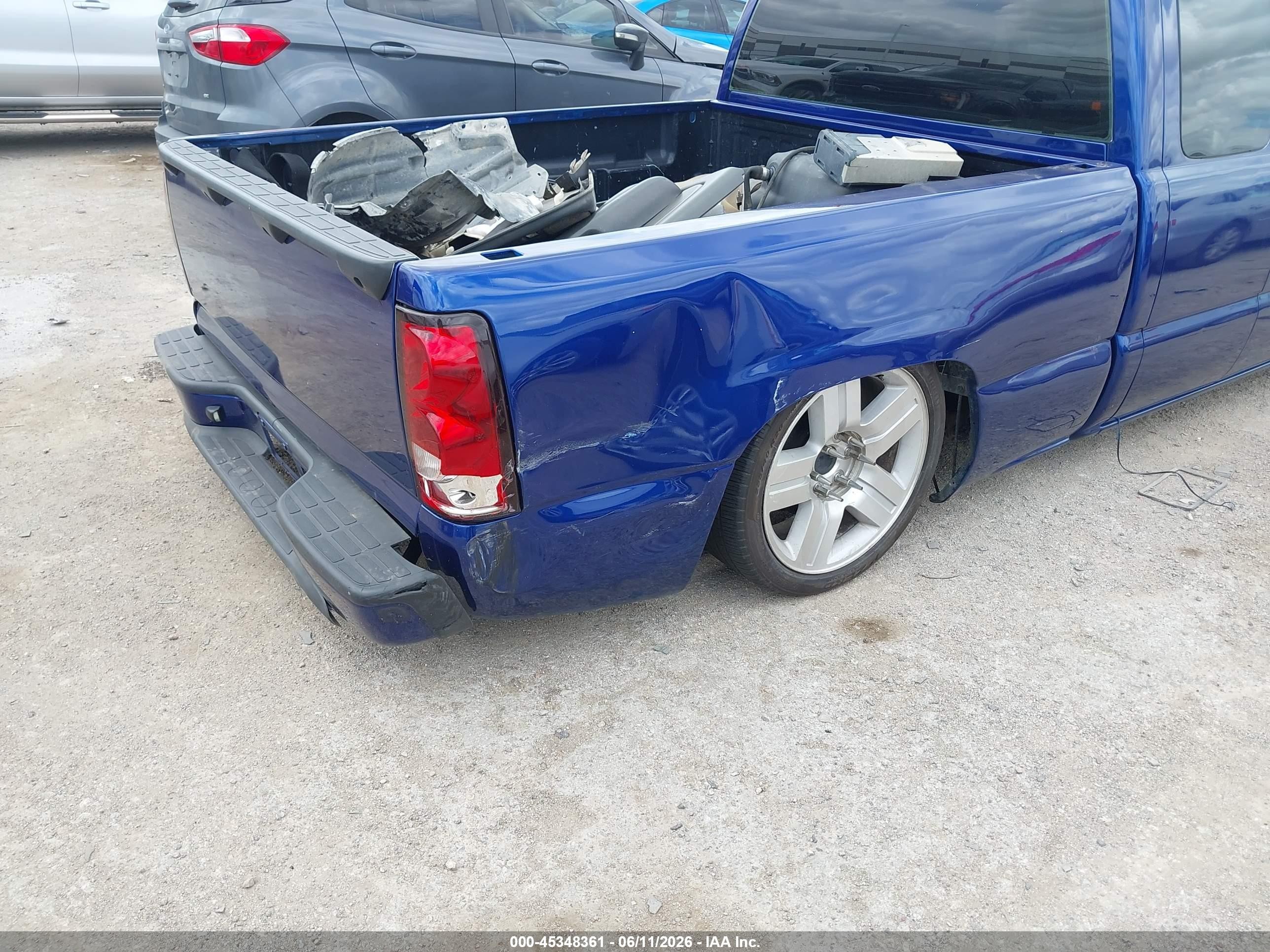 2005 Chevrolet Silverado 1500 Ls Blue vin: 2GCEC19V551104240