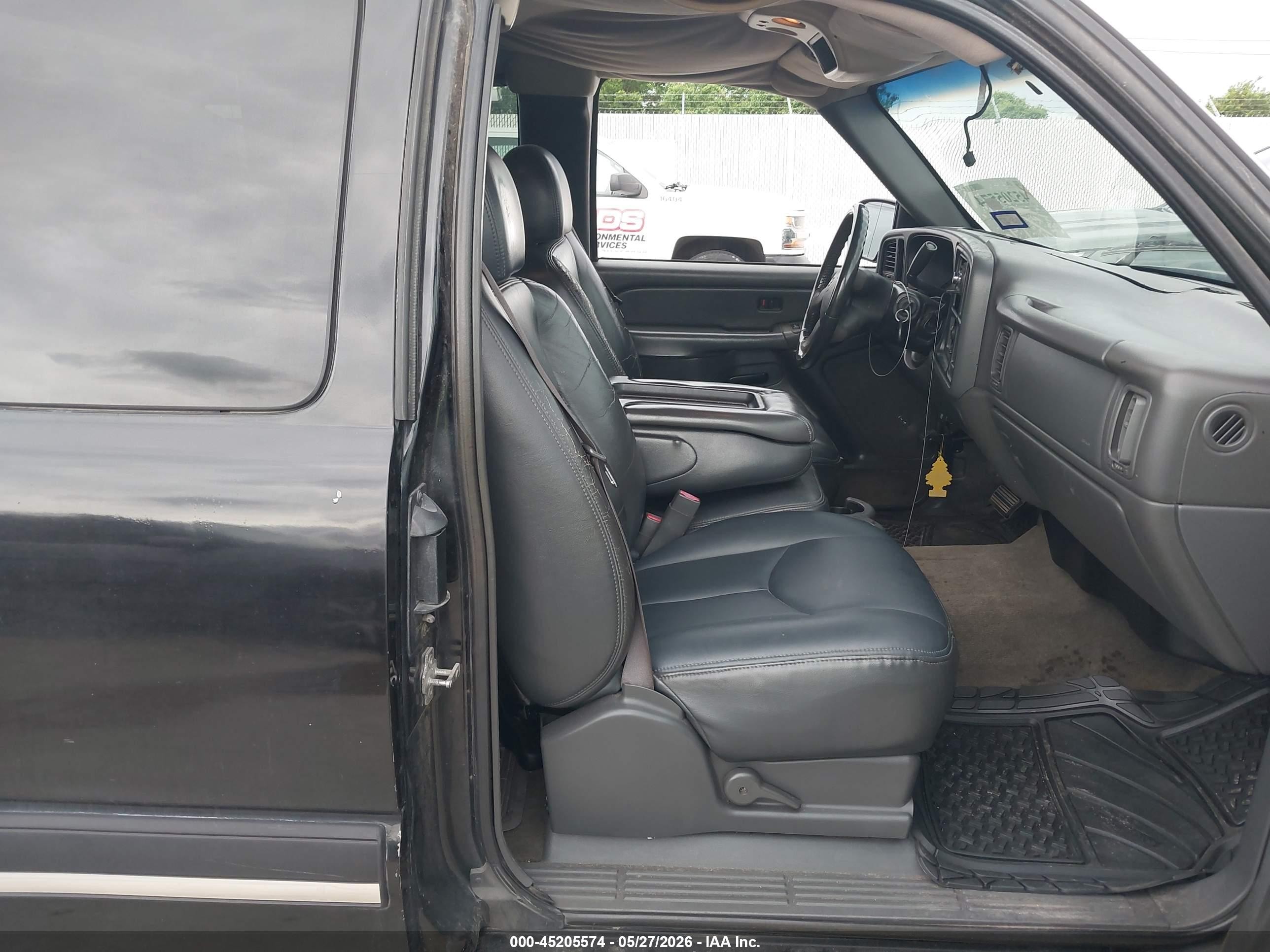 2005 Chevrolet Silverado 1500 Ls Black vin: 2GCEC19V551168004