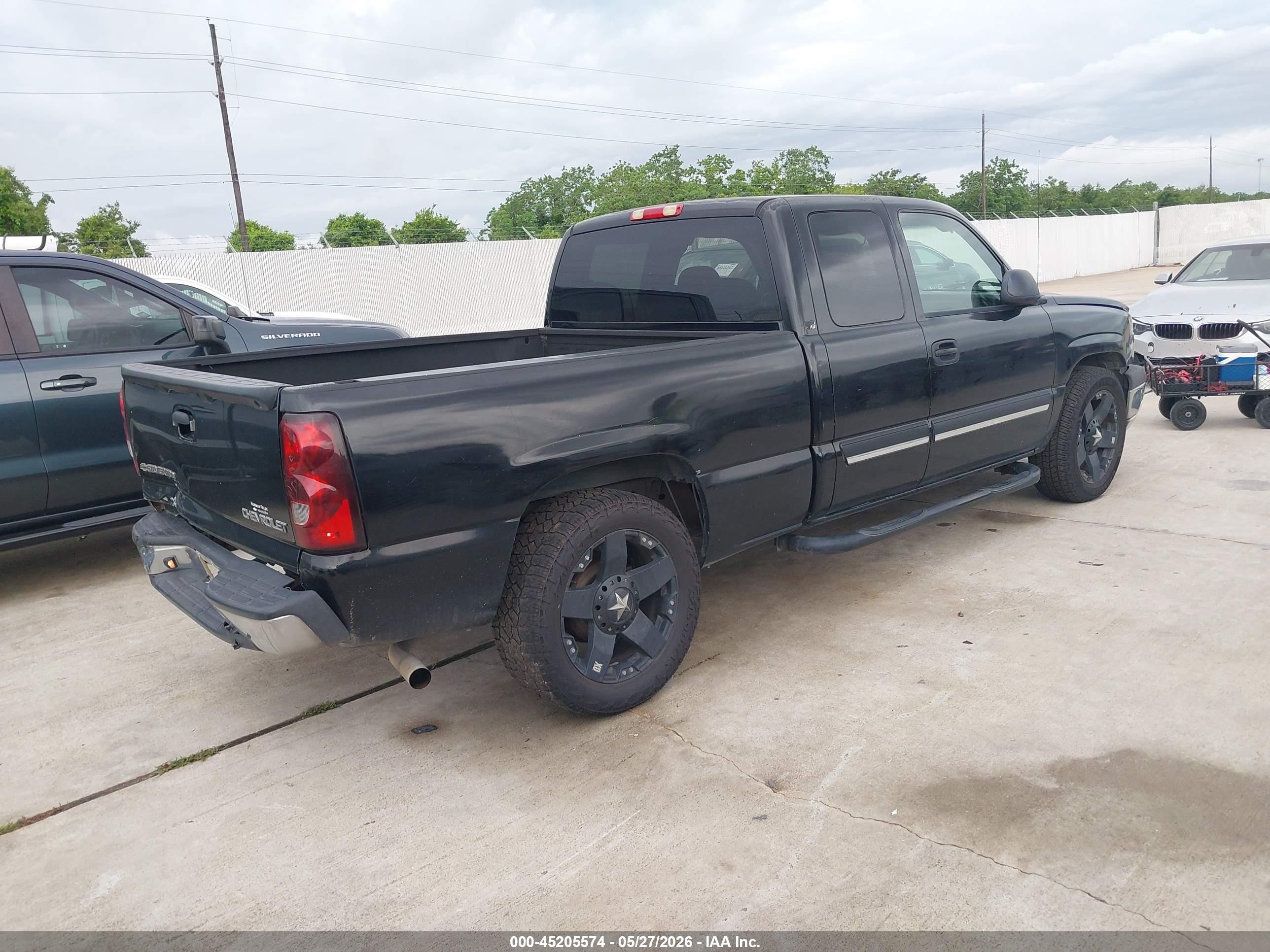 2005 Chevrolet Silverado 1500 Ls Black vin: 2GCEC19V551168004