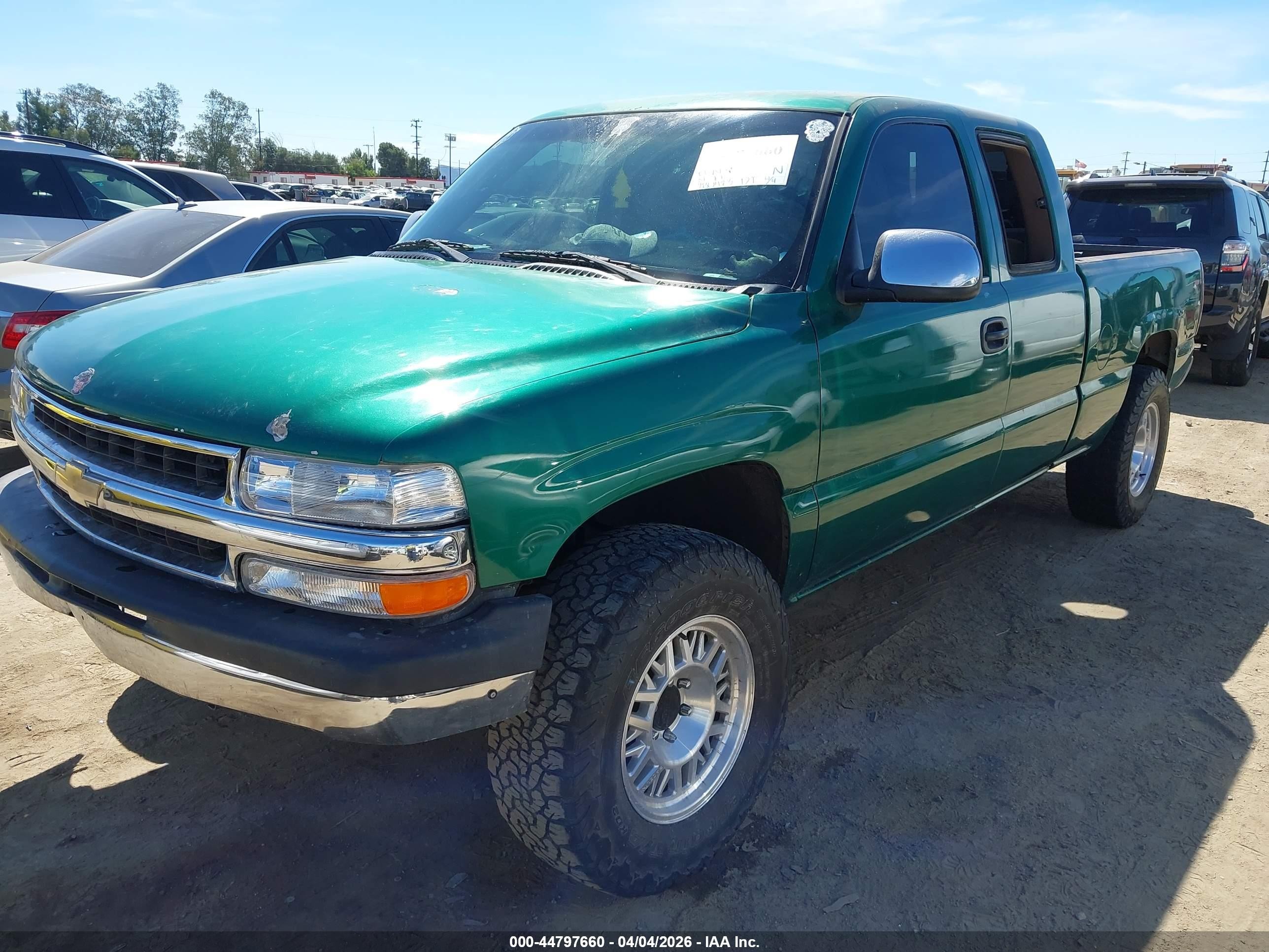 1999 Chevrolet Silverado 1500 Ls Зеленый vin: 2GCEC19V5X1107769