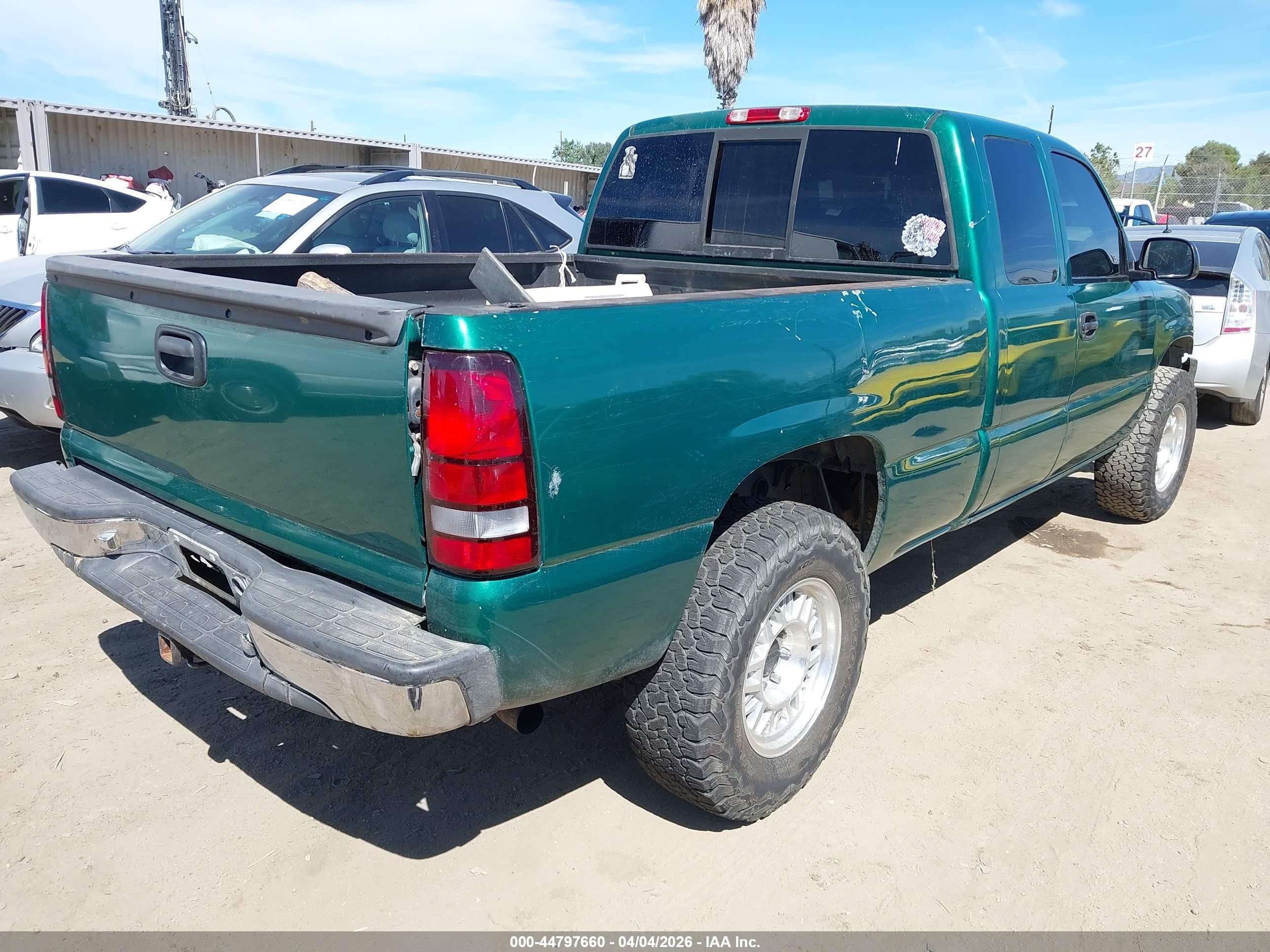 1999 Chevrolet Silverado 1500 Ls Зеленый vin: 2GCEC19V5X1107769