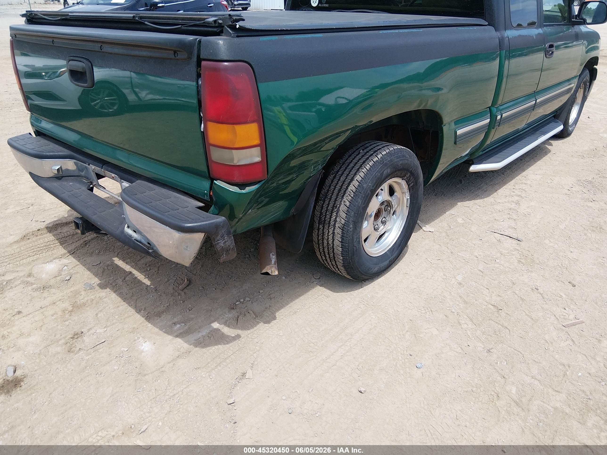 2000 Chevrolet Silverado 1500 Ls Green vin: 2GCEC19V5Y1314762