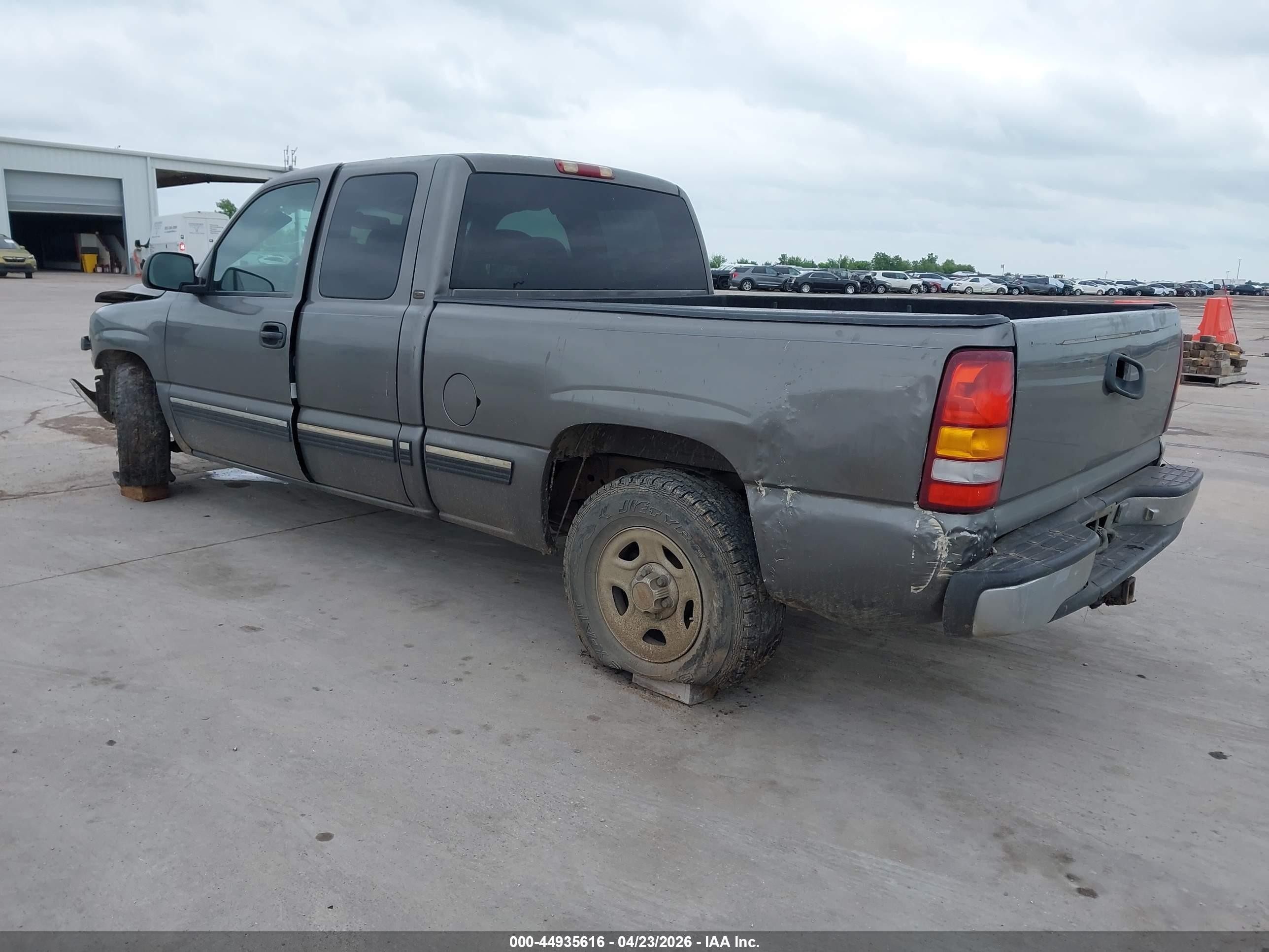 2000 Chevrolet Silverado 1500 Gray vin: 2GCEC19V5Y1366280